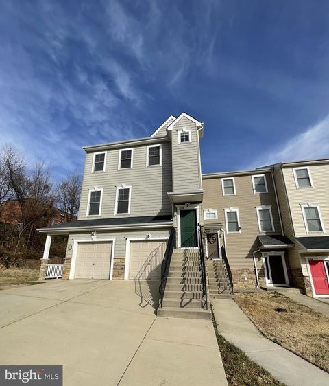 412 WOODCREST DRIVE SE 412B WASHINGTON DC 20032