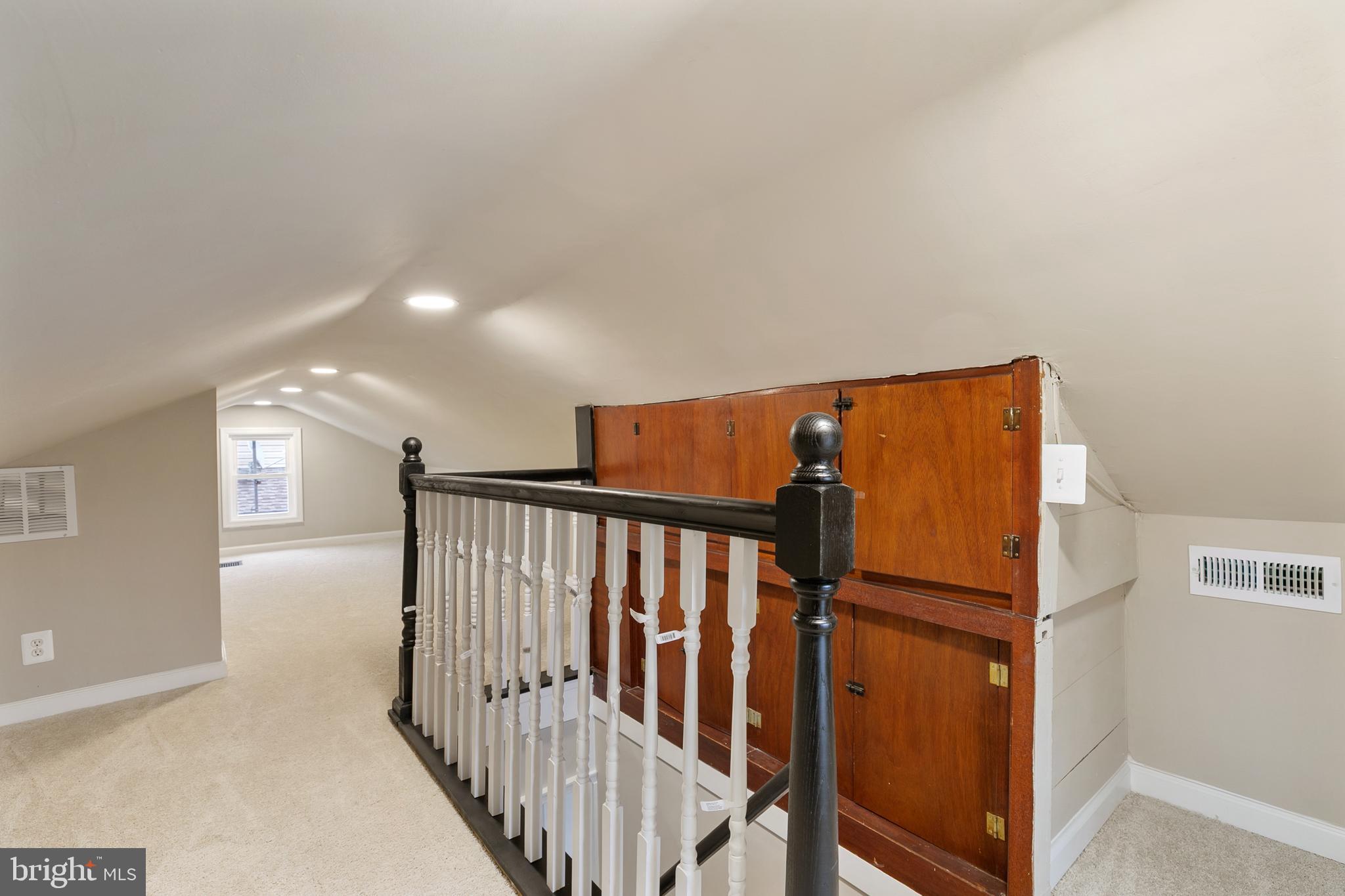 VICTORY VILLA - Residential Lease