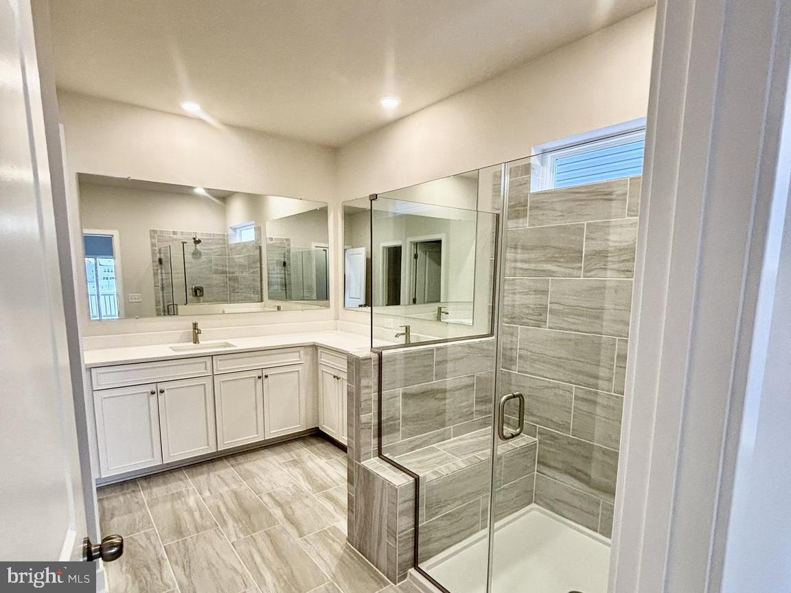 PLANTATION LAKES - Residential