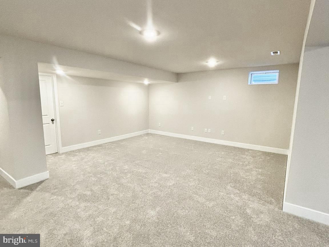 PLANTATION LAKES - Residential