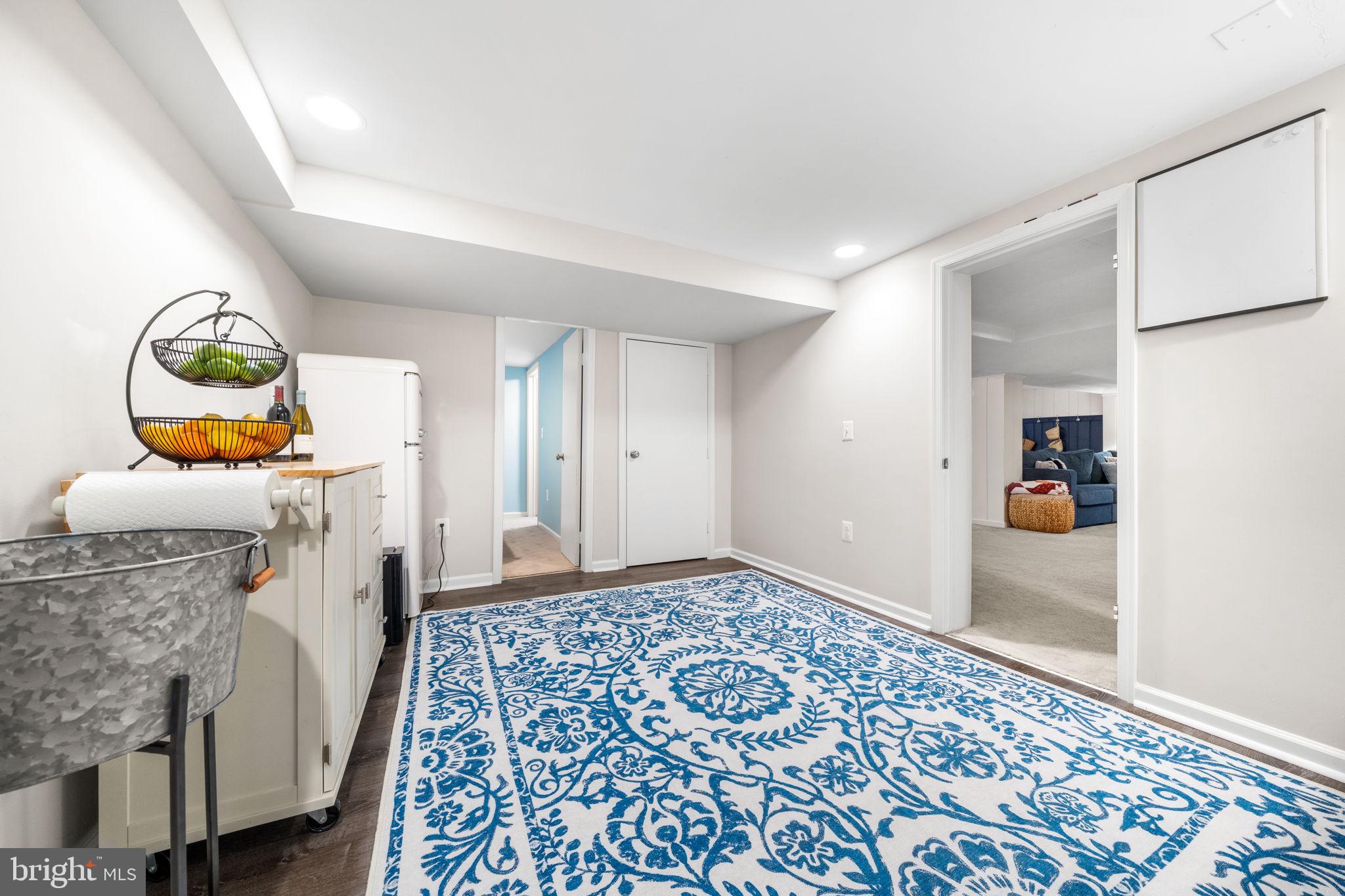 RAVENWOOD PARK - Residential