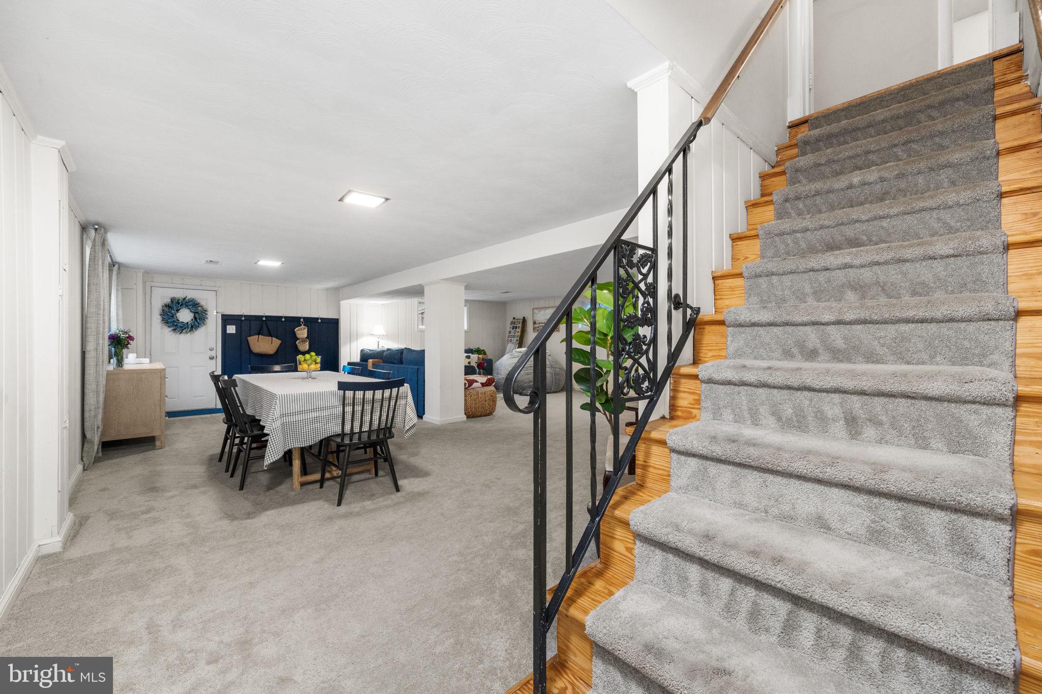 RAVENWOOD PARK - Residential