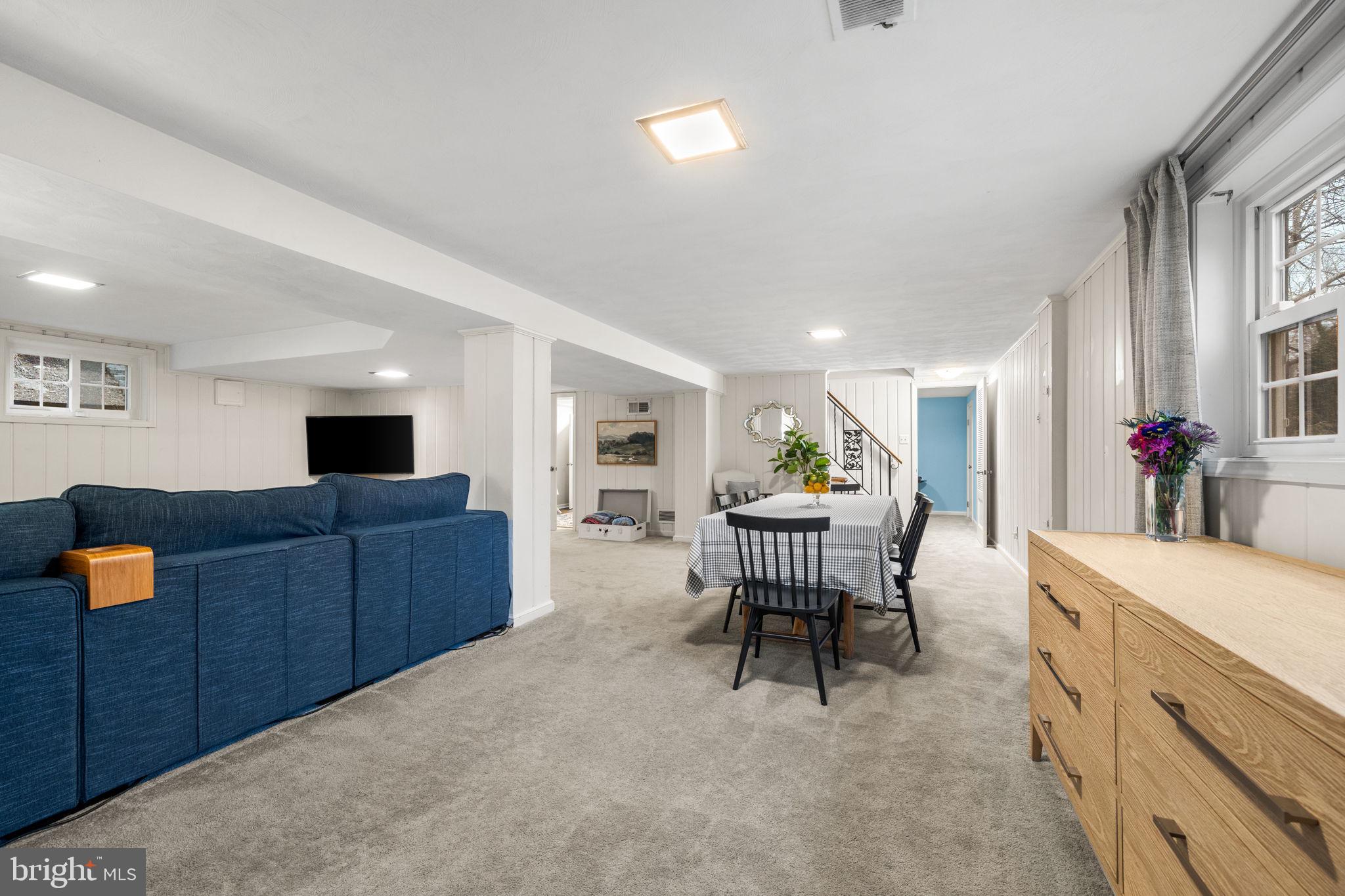 RAVENWOOD PARK - Residential