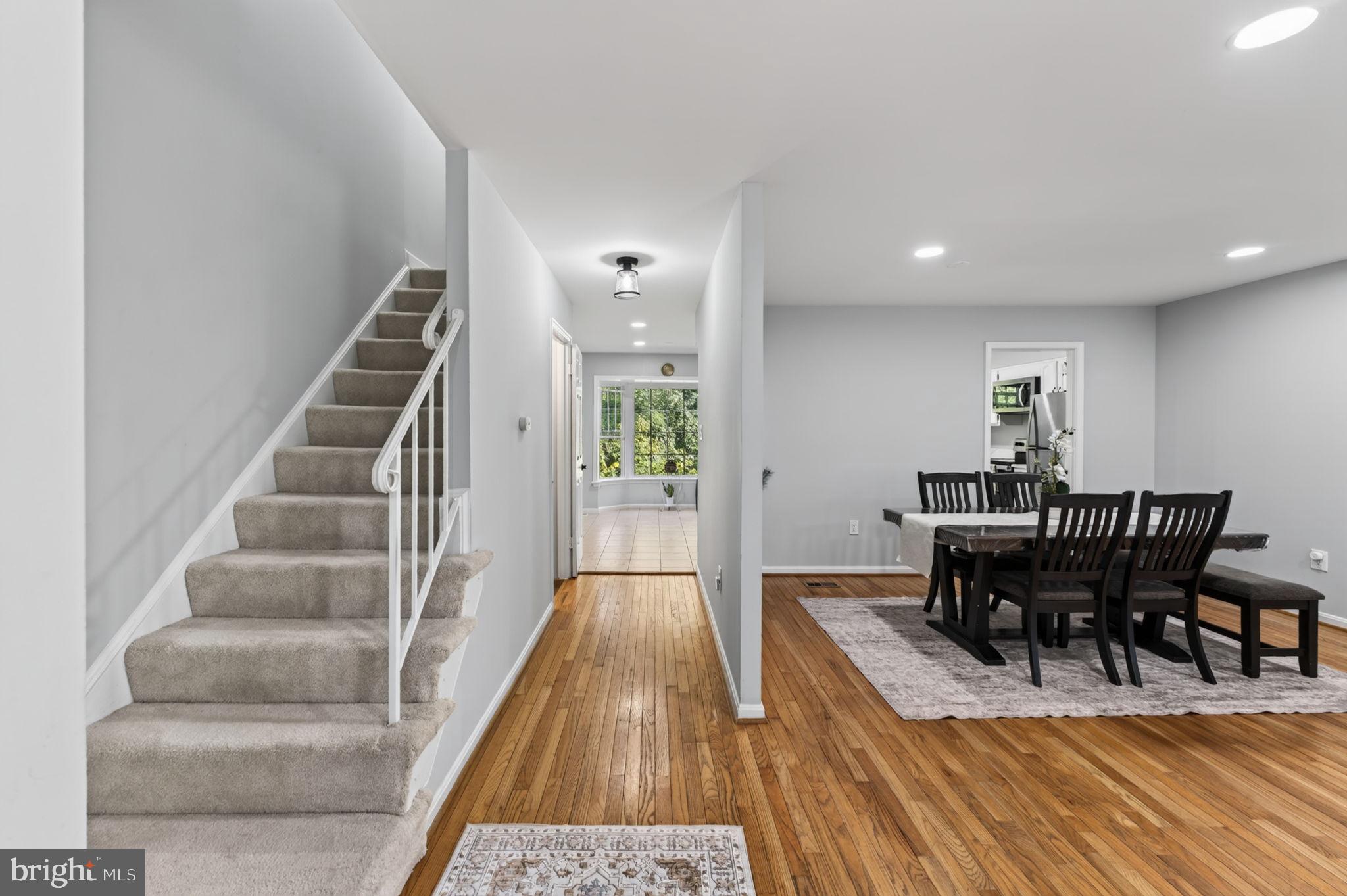 9040 ROSEWALL COURT
