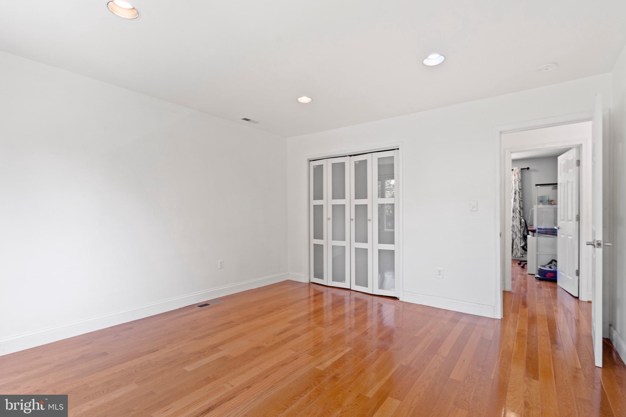 BEDFORDSHIRE - Residential