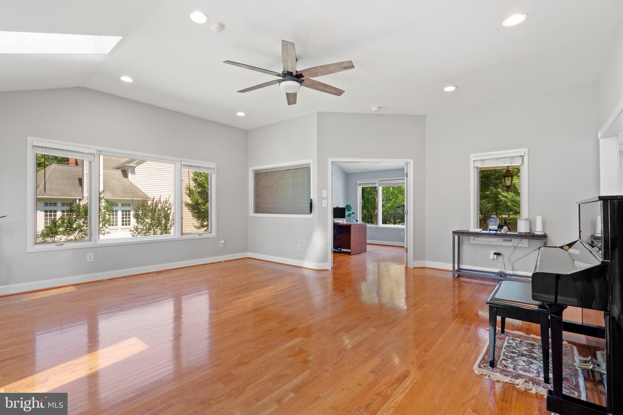 BEDFORDSHIRE - Residential