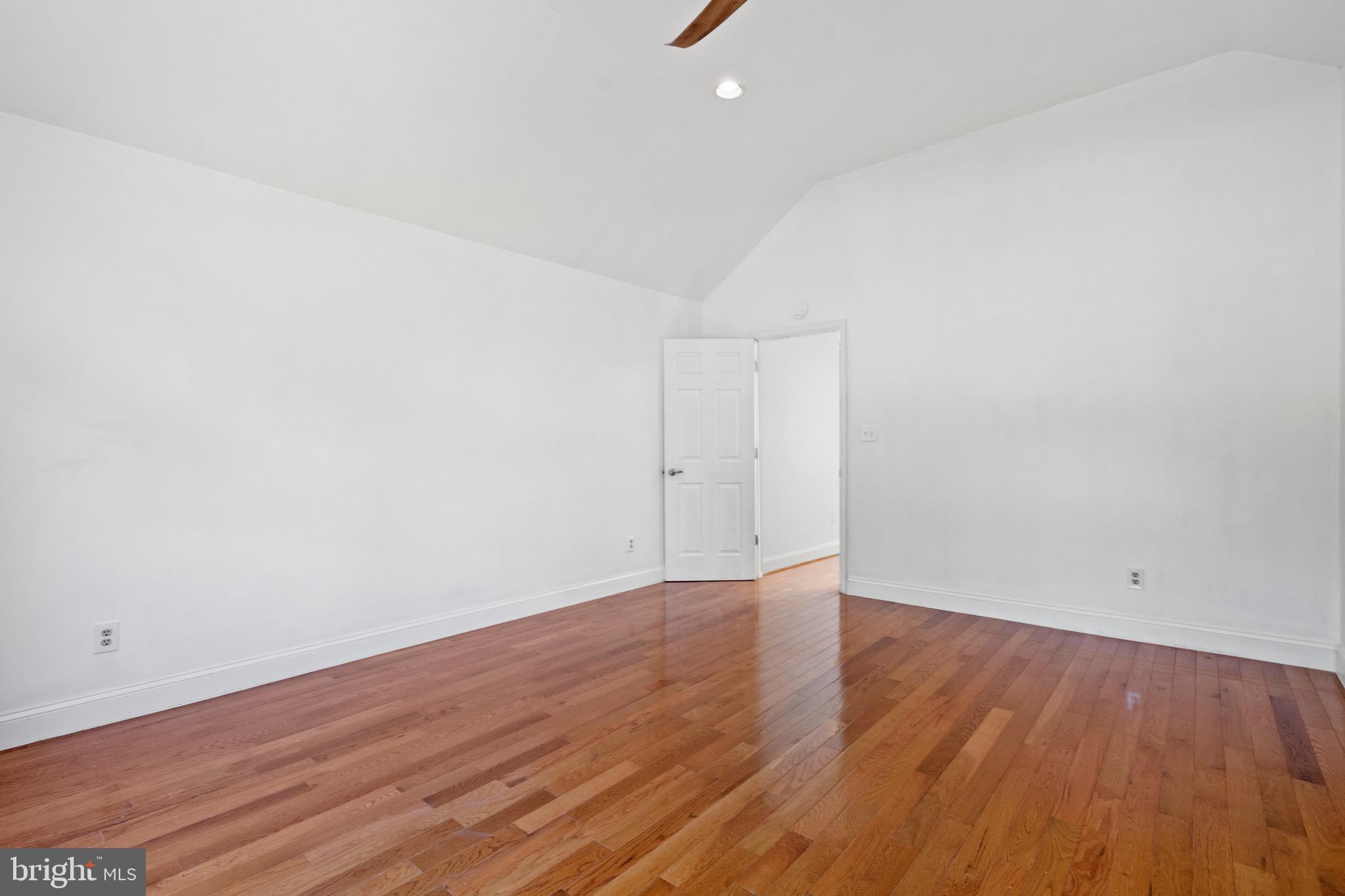 BEDFORDSHIRE - Residential