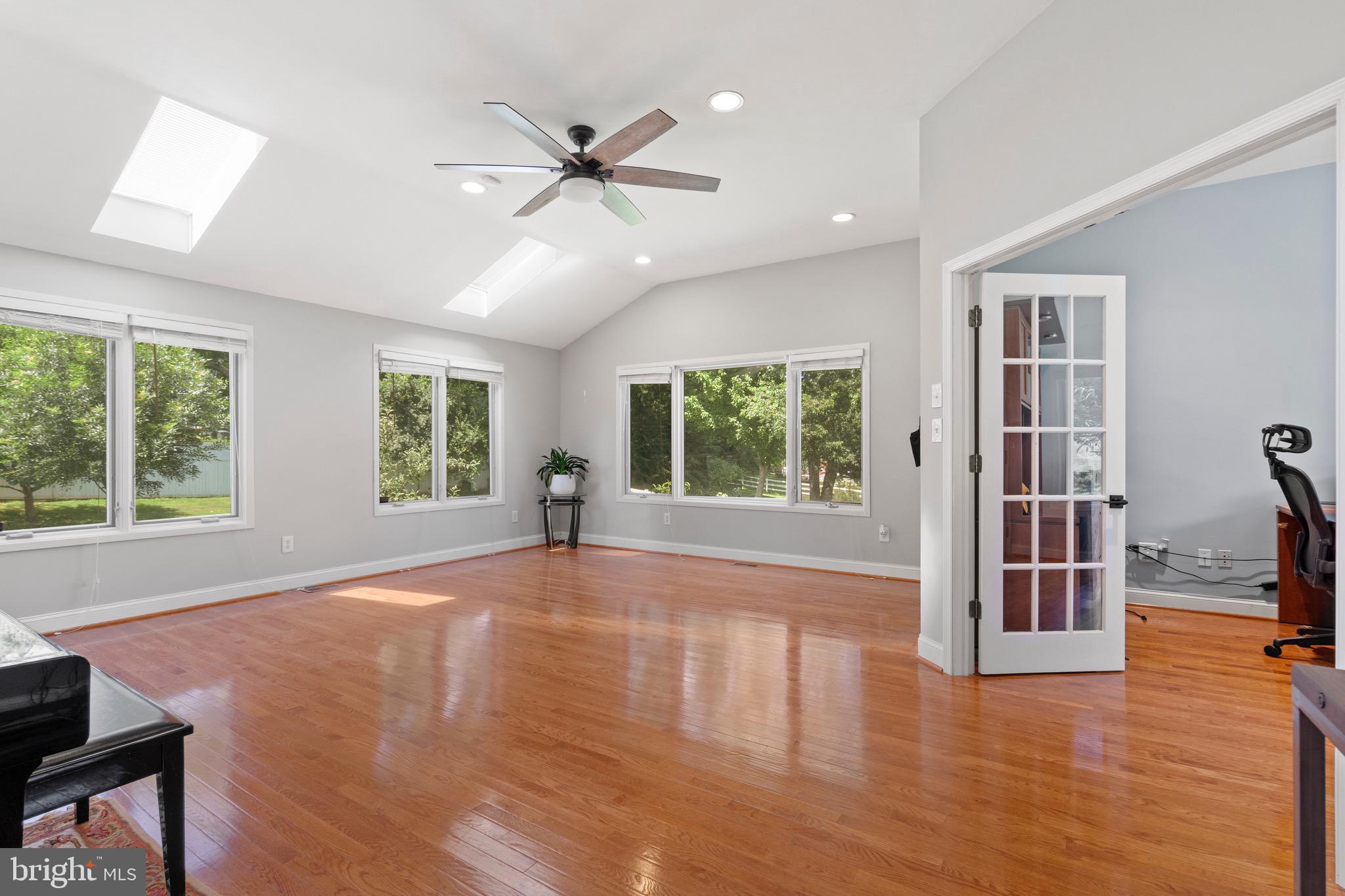 BEDFORDSHIRE - Residential