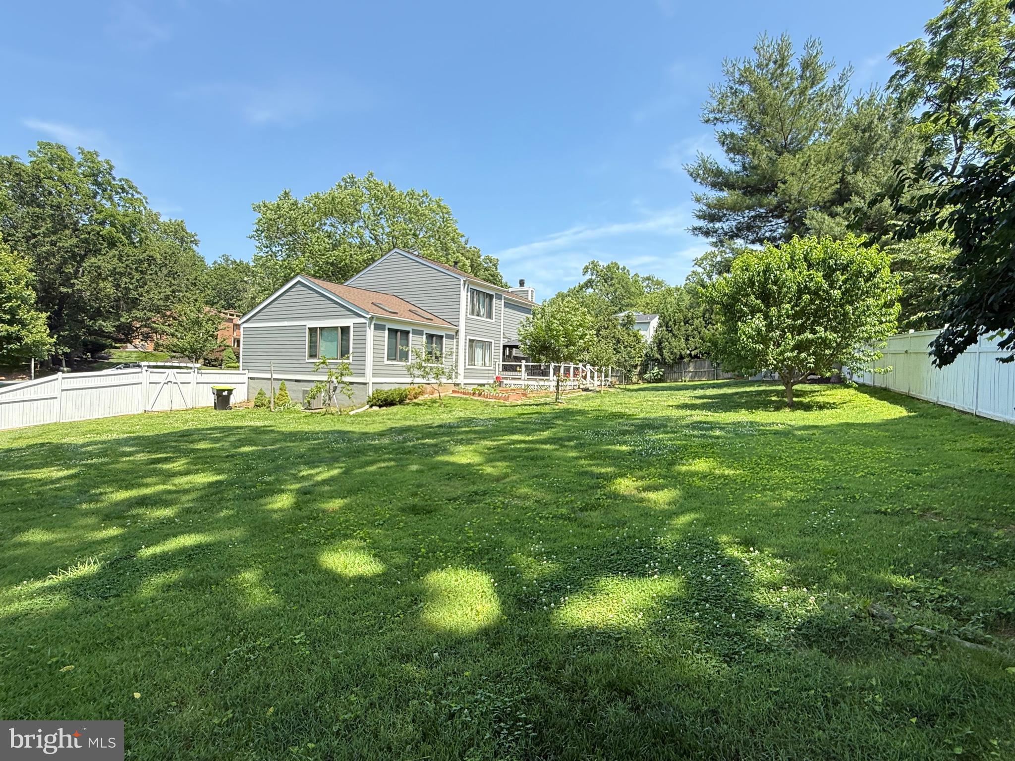 9524 WOODINGTON DRIVE