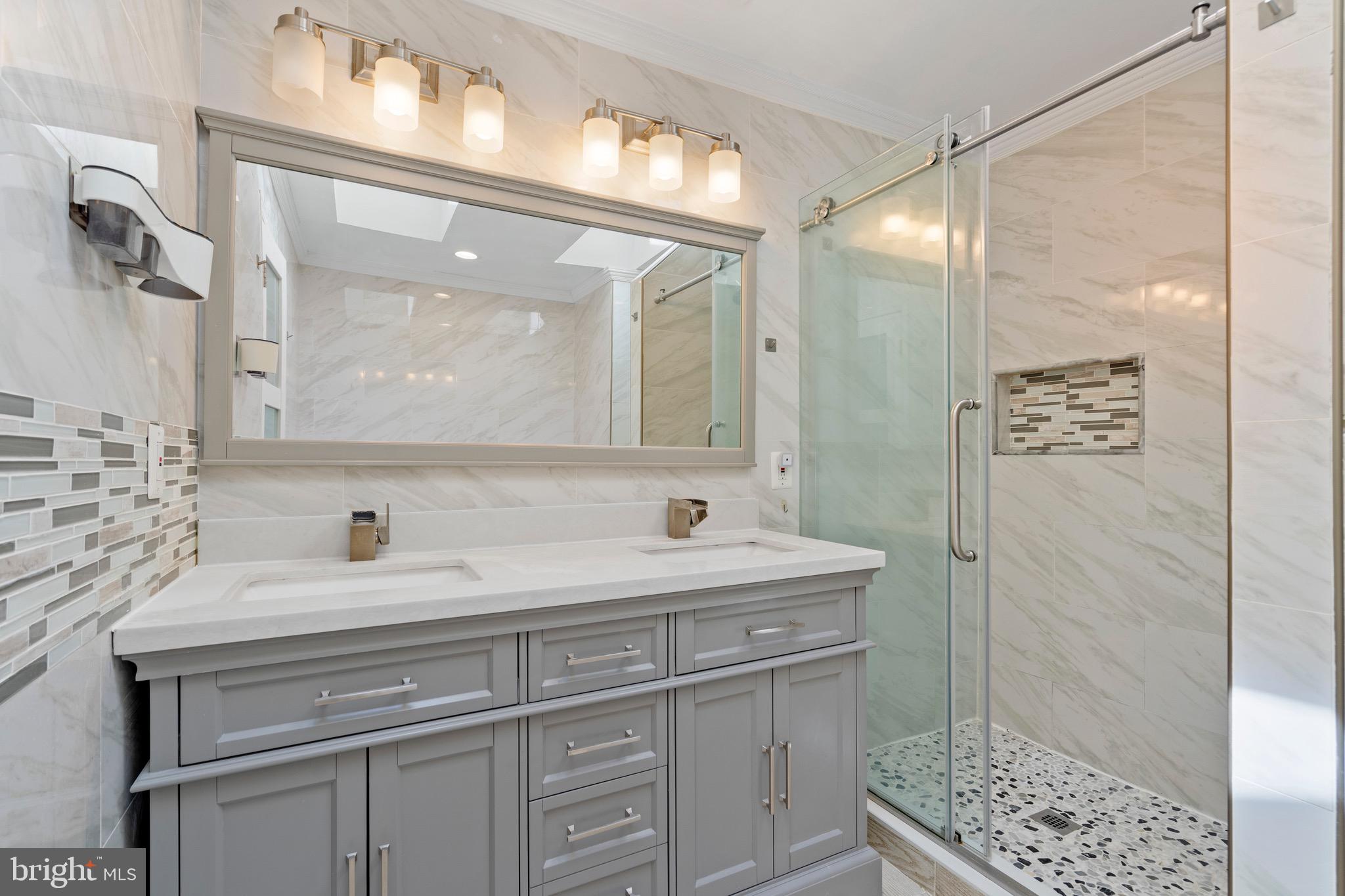 BEDFORDSHIRE - Residential