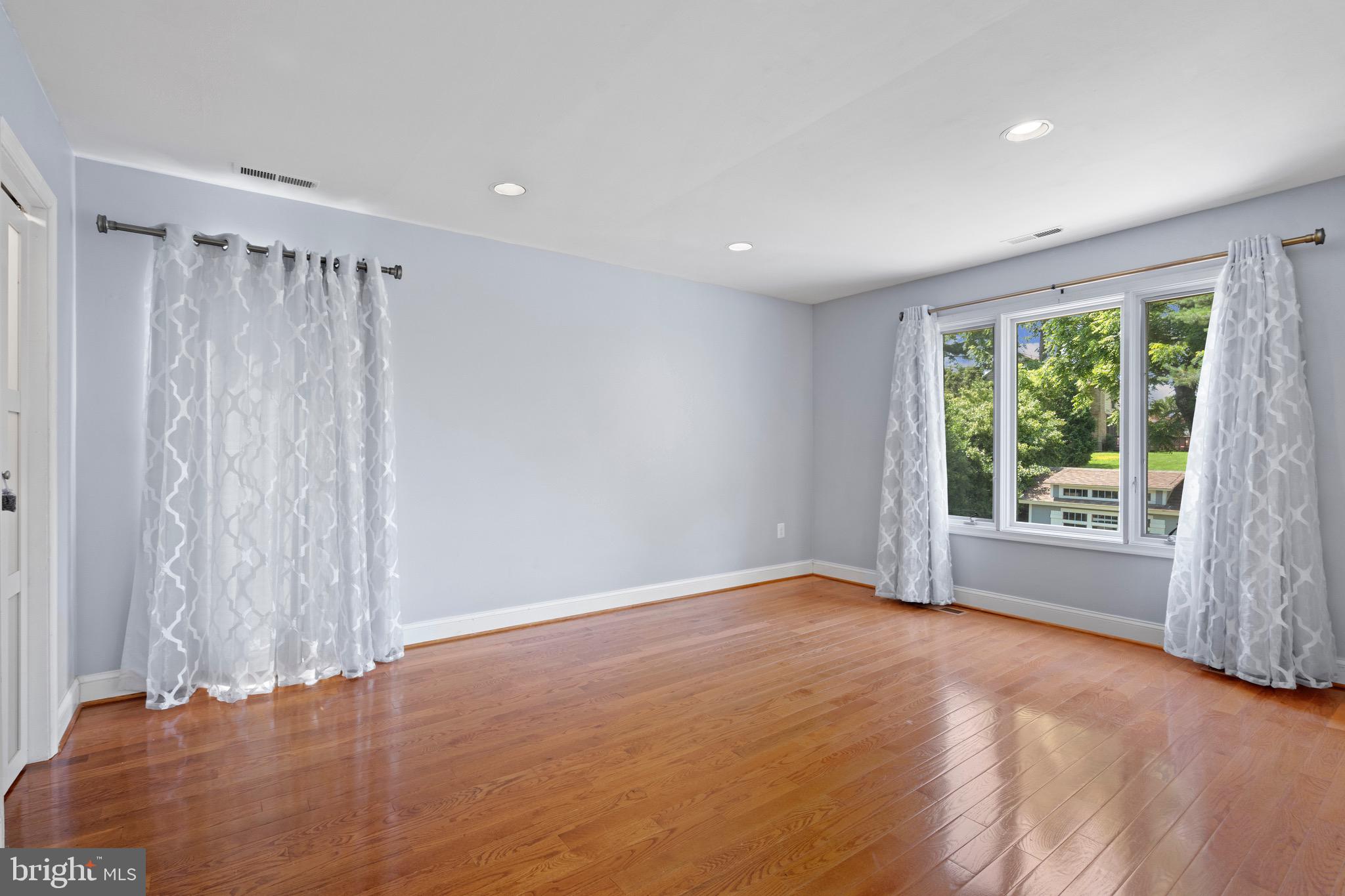 BEDFORDSHIRE - Residential