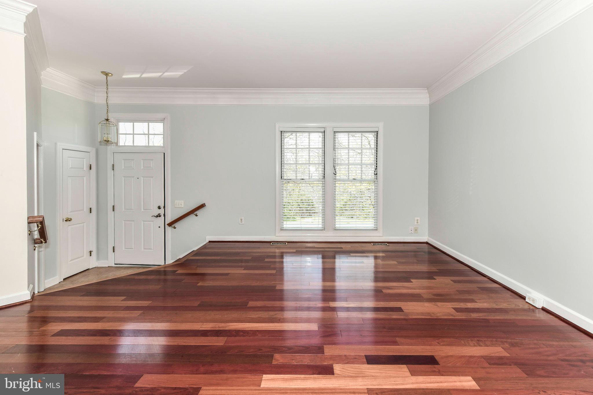 SOUTH RIDING - Residential Lease