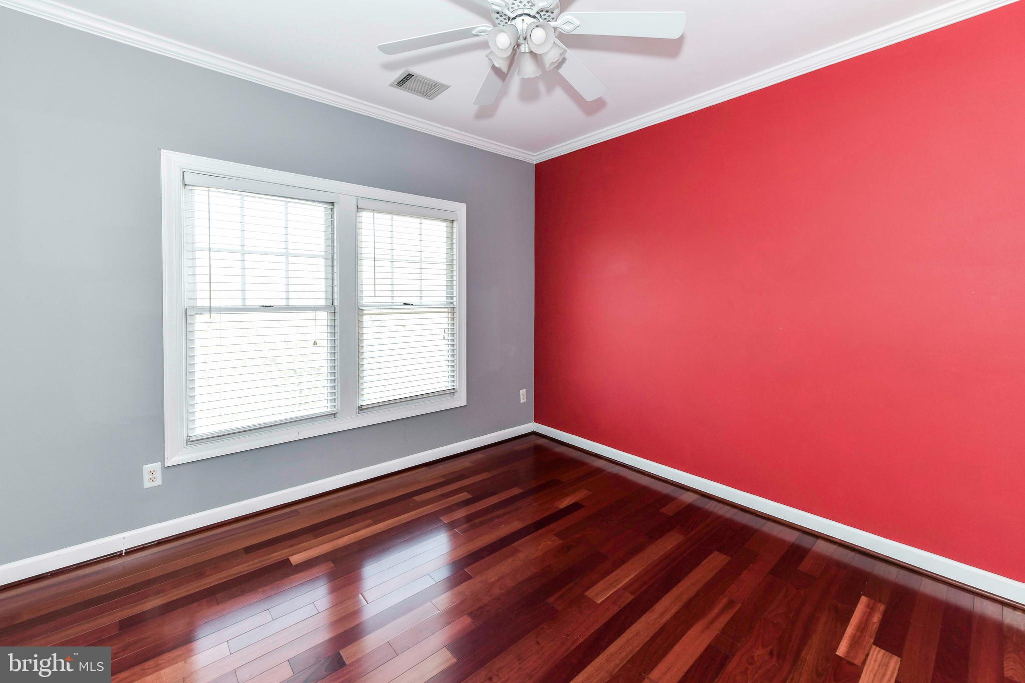 SOUTH RIDING - Residential Lease