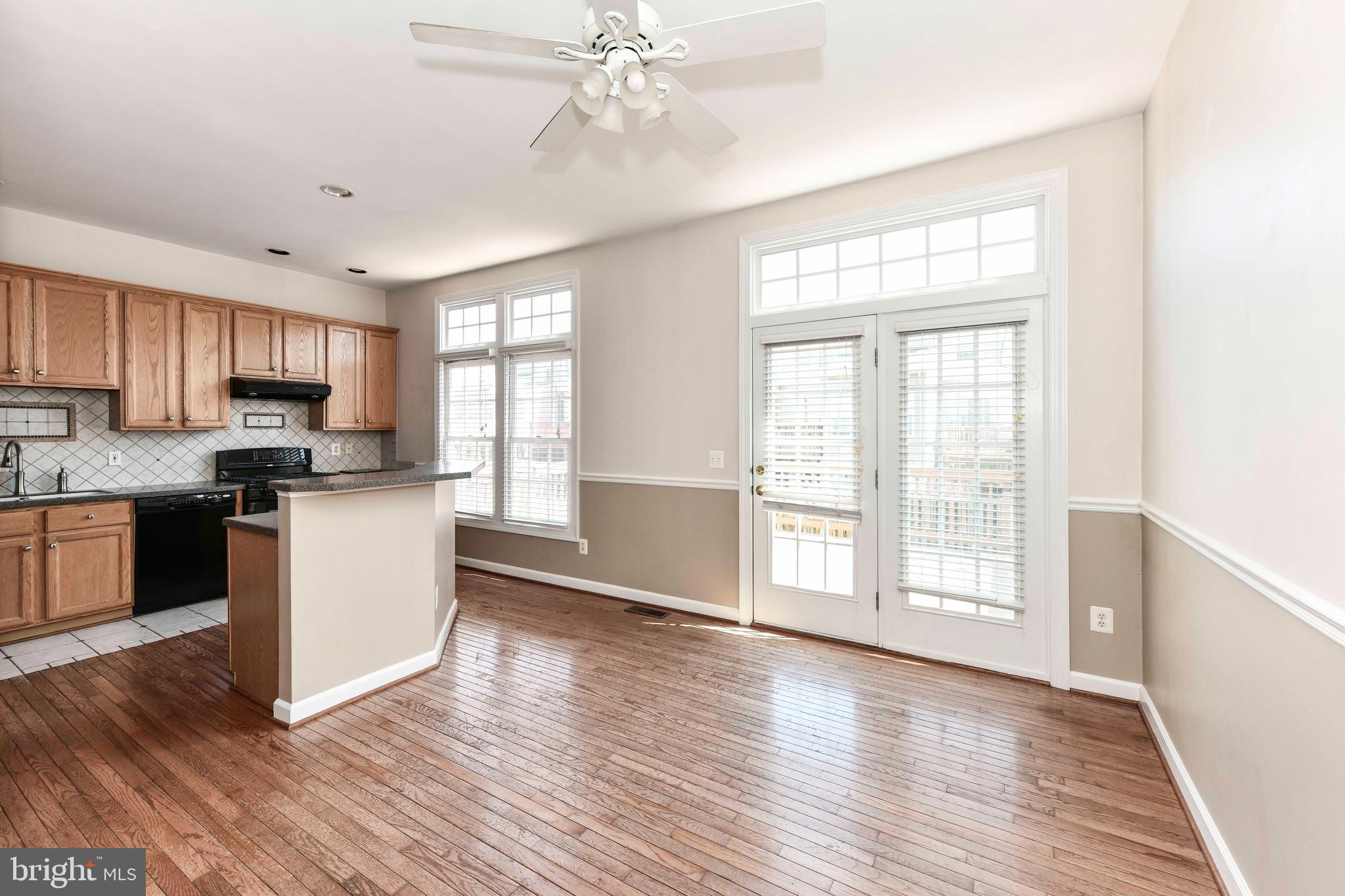 SOUTH RIDING - Residential Lease