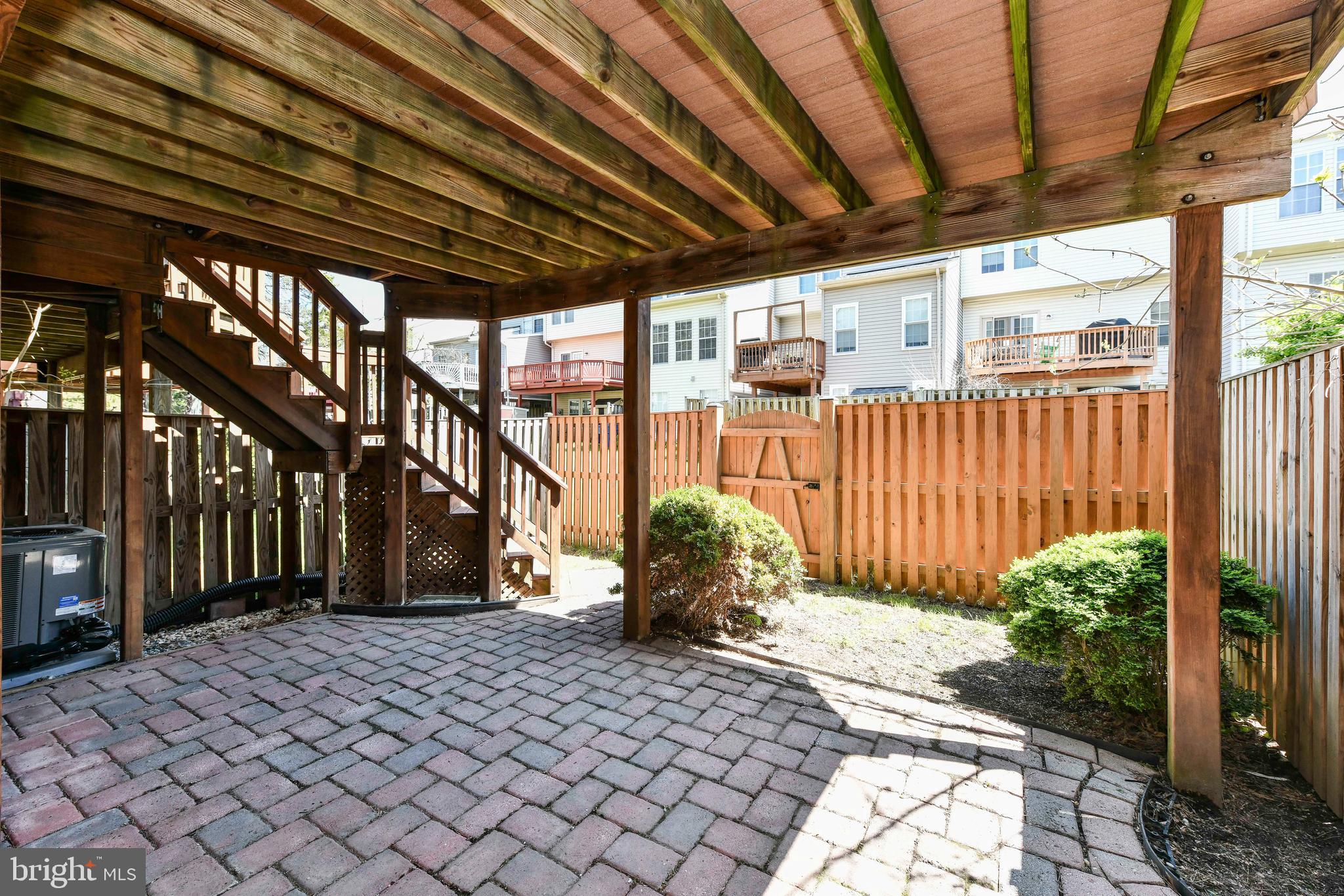 SOUTH RIDING - Residential Lease