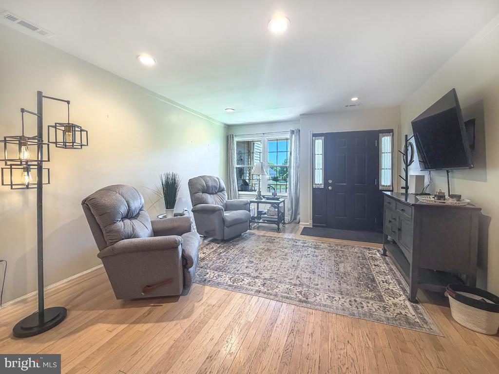 100 ACRE WOODS - Residential