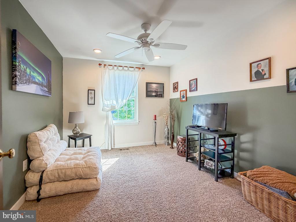 100 ACRE WOODS - Residential
