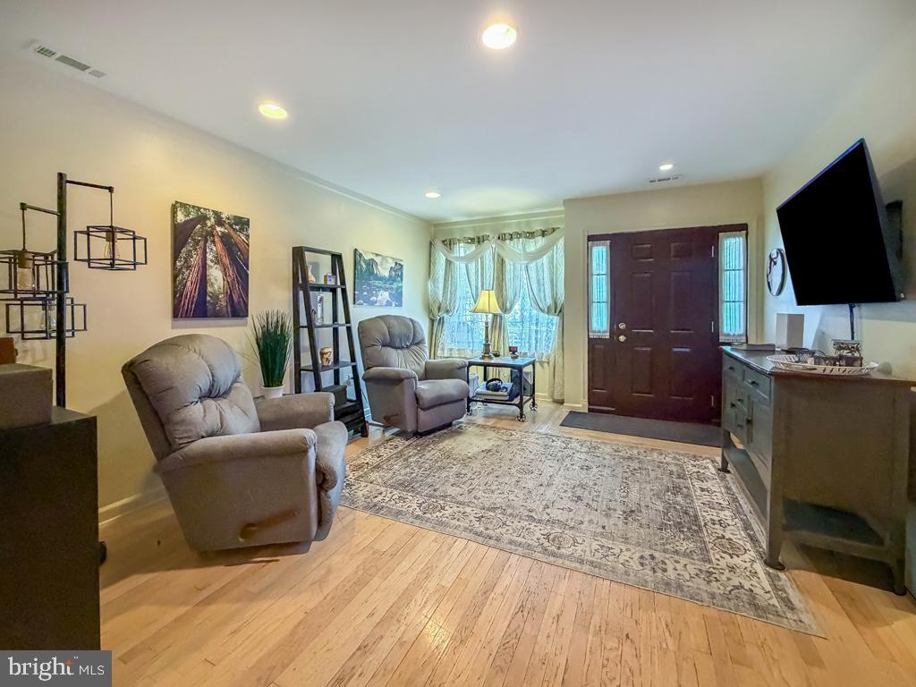 138 MULBERRY DRIVE