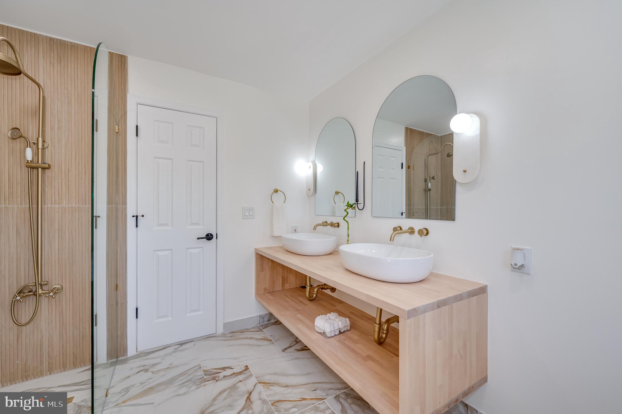 GLENDALE ESTATES - Residential