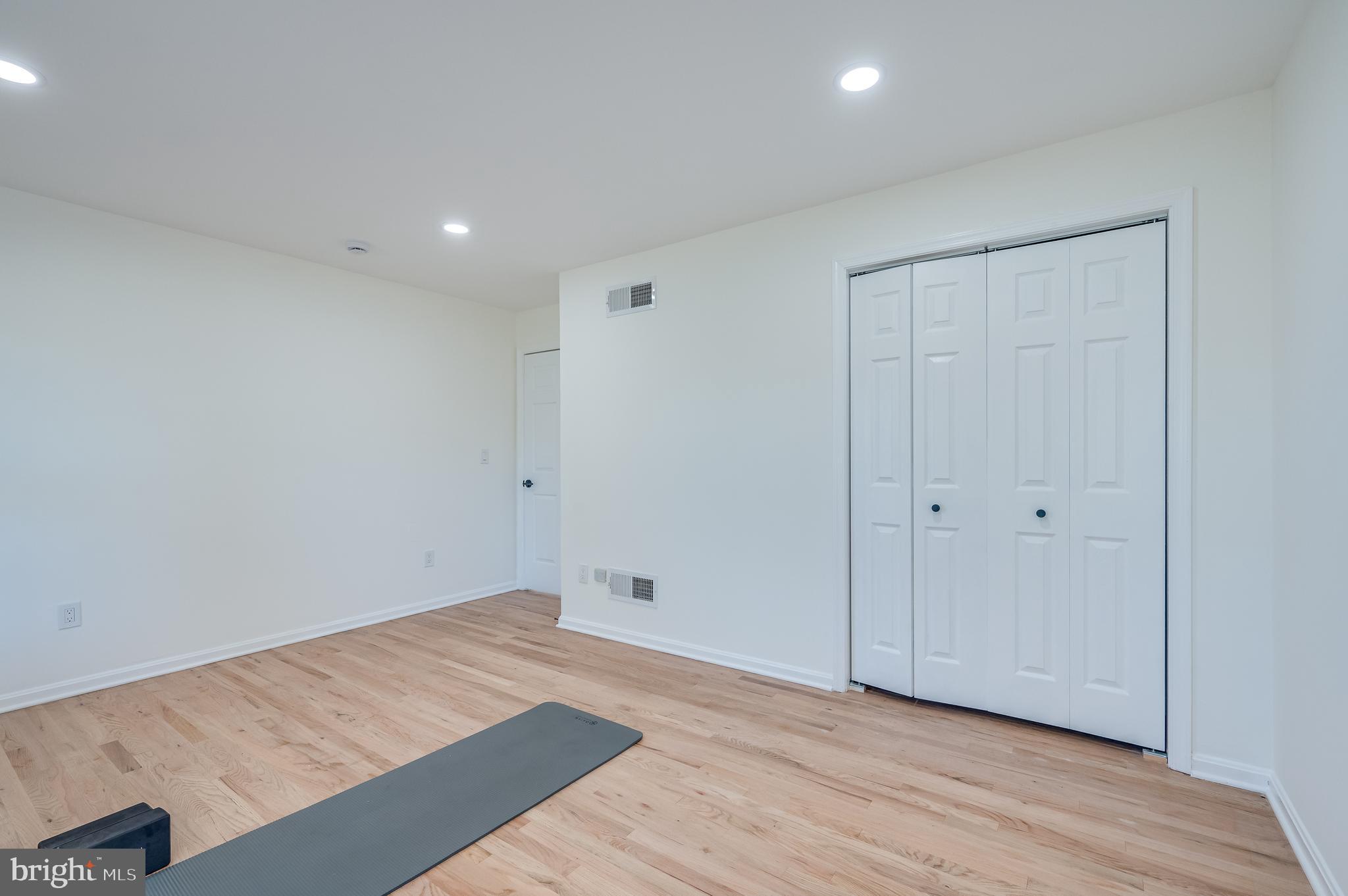 GLENDALE ESTATES - Residential