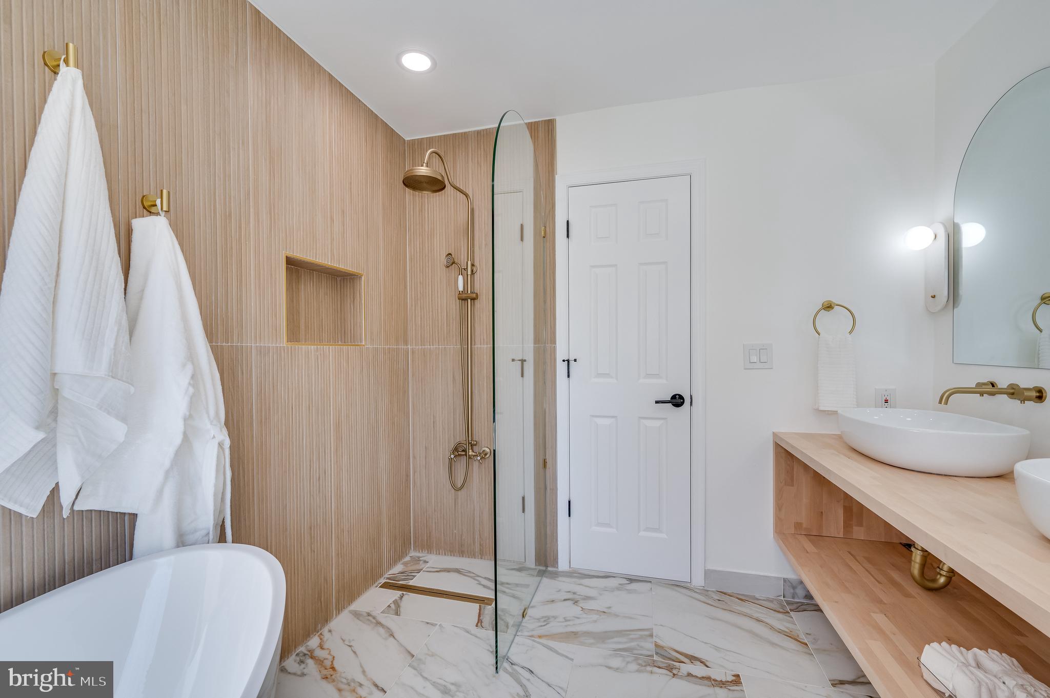 GLENDALE ESTATES - Residential