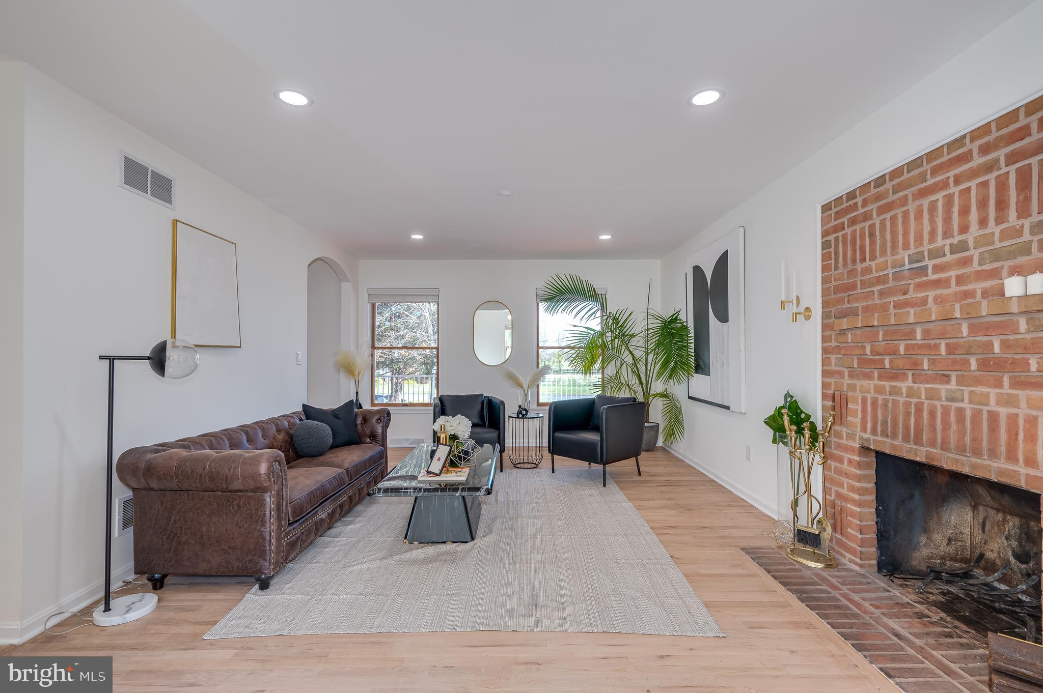 GLENDALE ESTATES - Residential