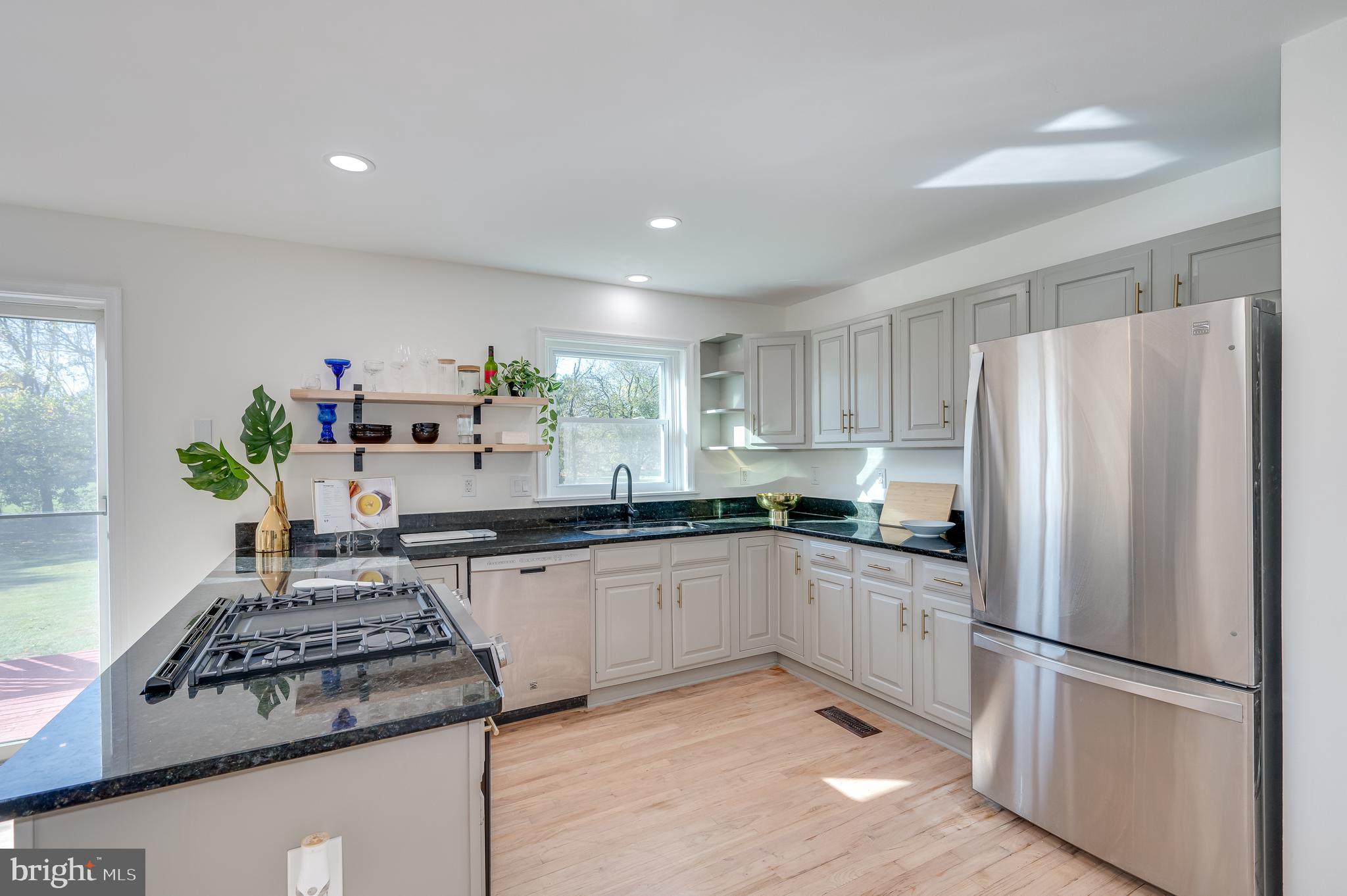 GLENDALE ESTATES - Residential