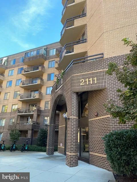 MLS: DCDC2169668
