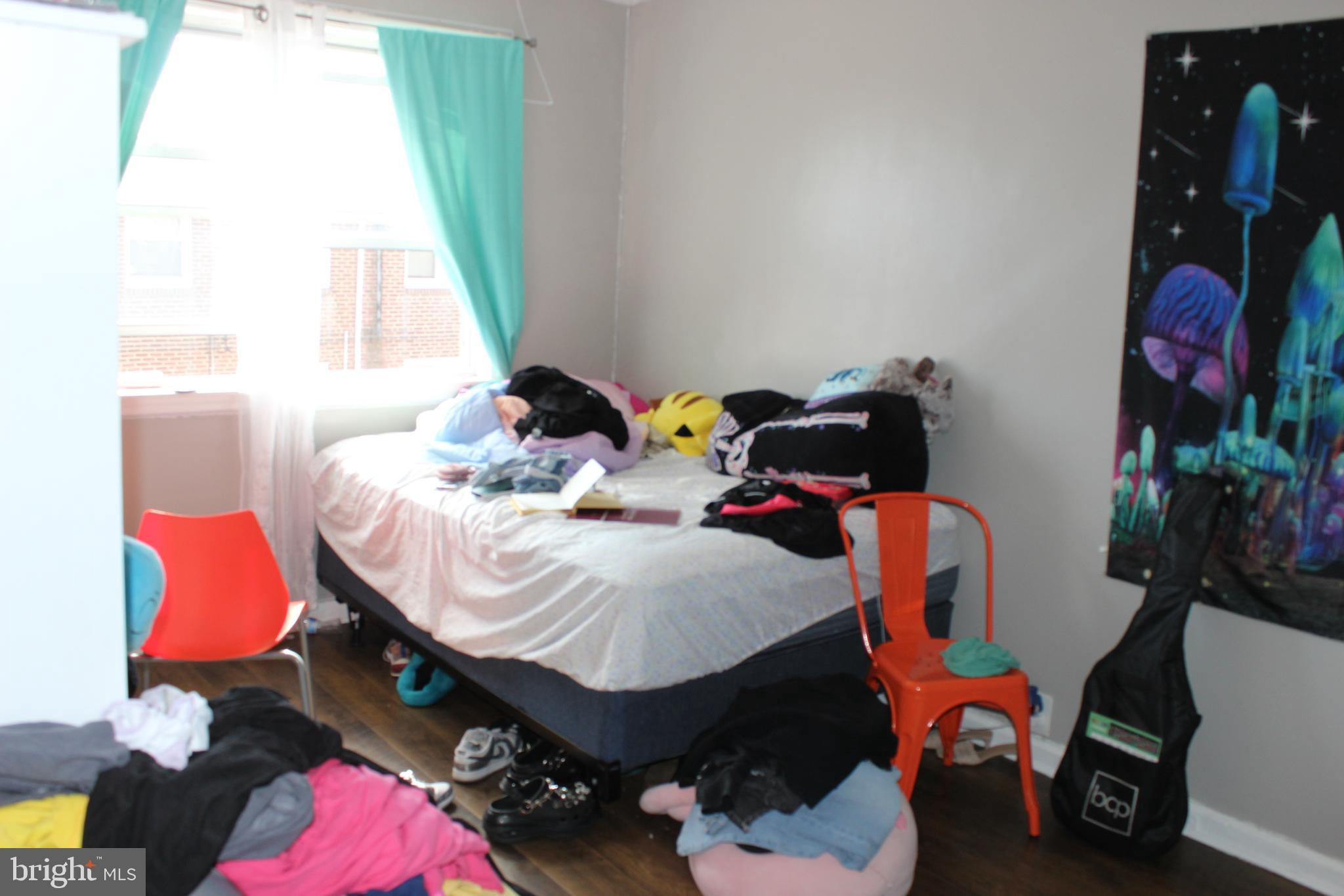 LAWNCREST - Residential Income