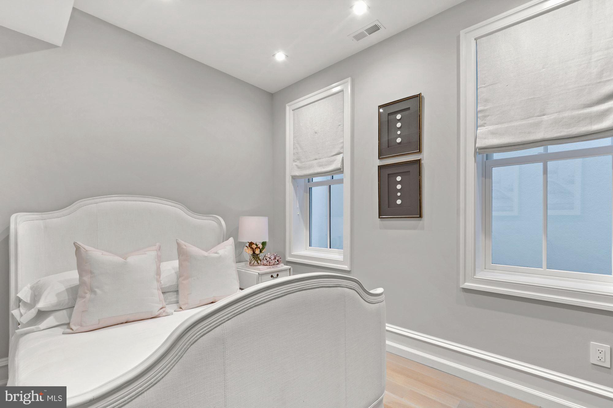 GEORGETOWN - Residential