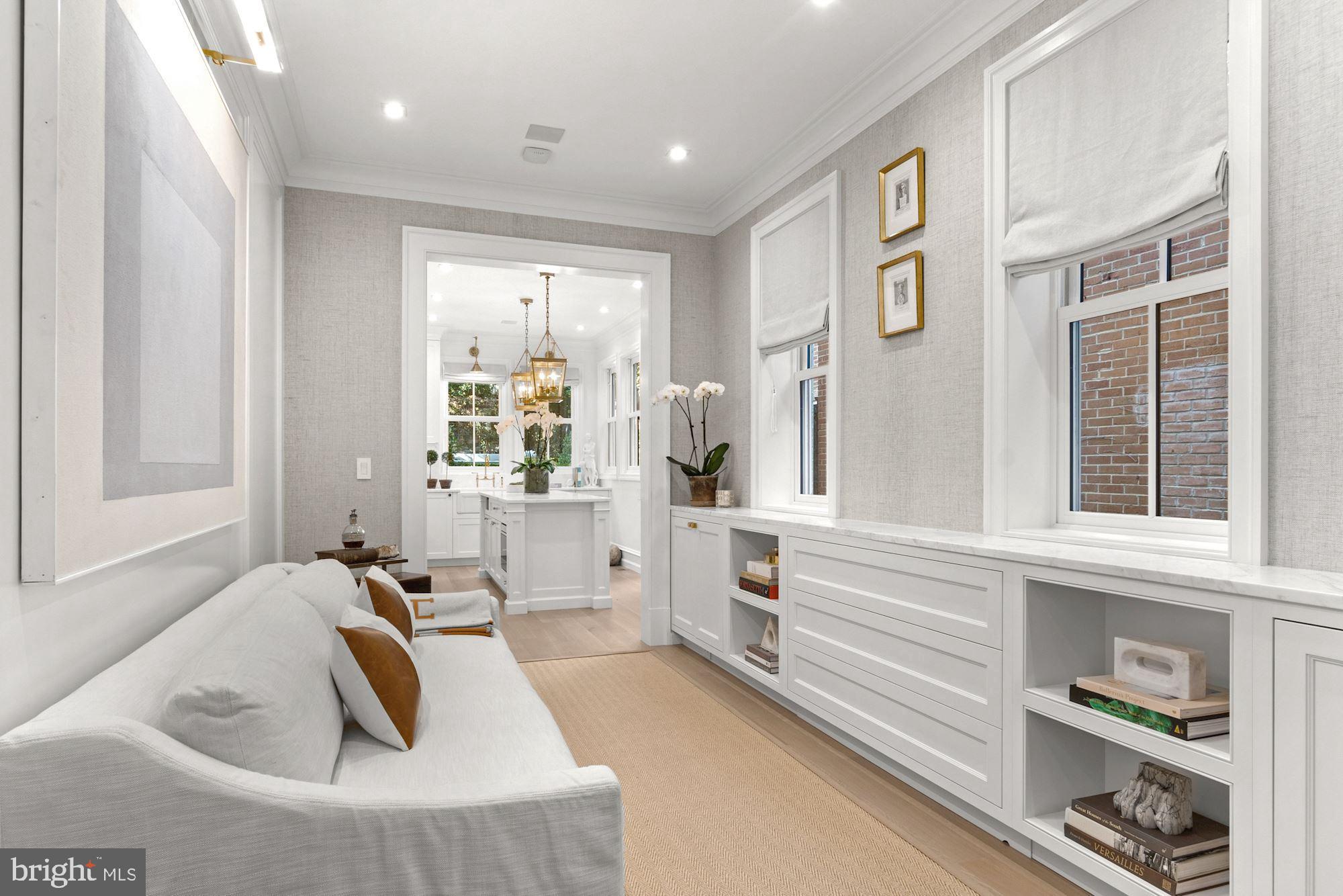 GEORGETOWN - Residential