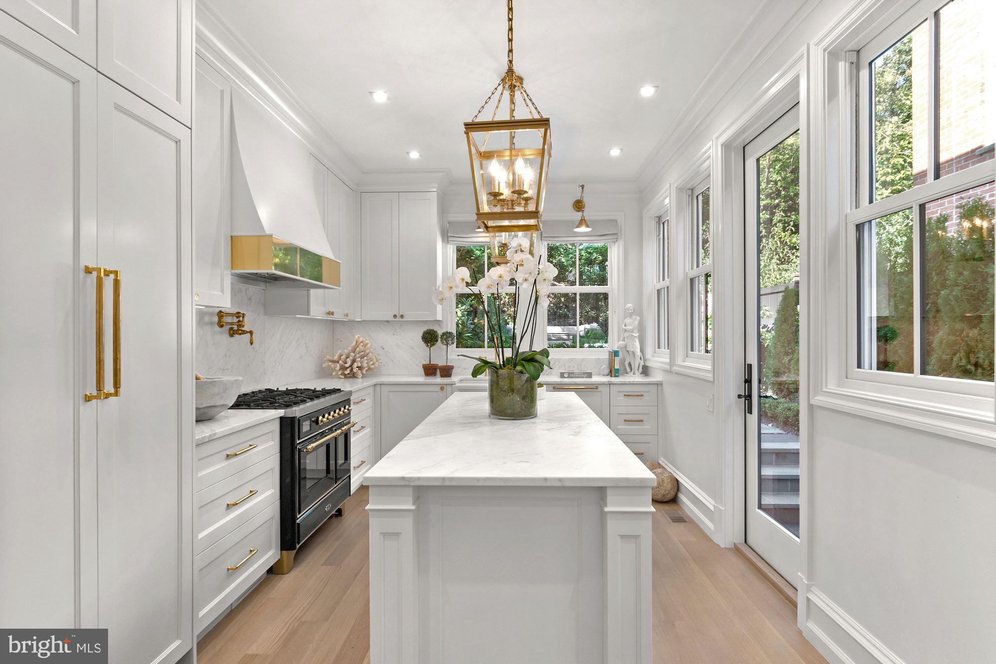 GEORGETOWN - Residential