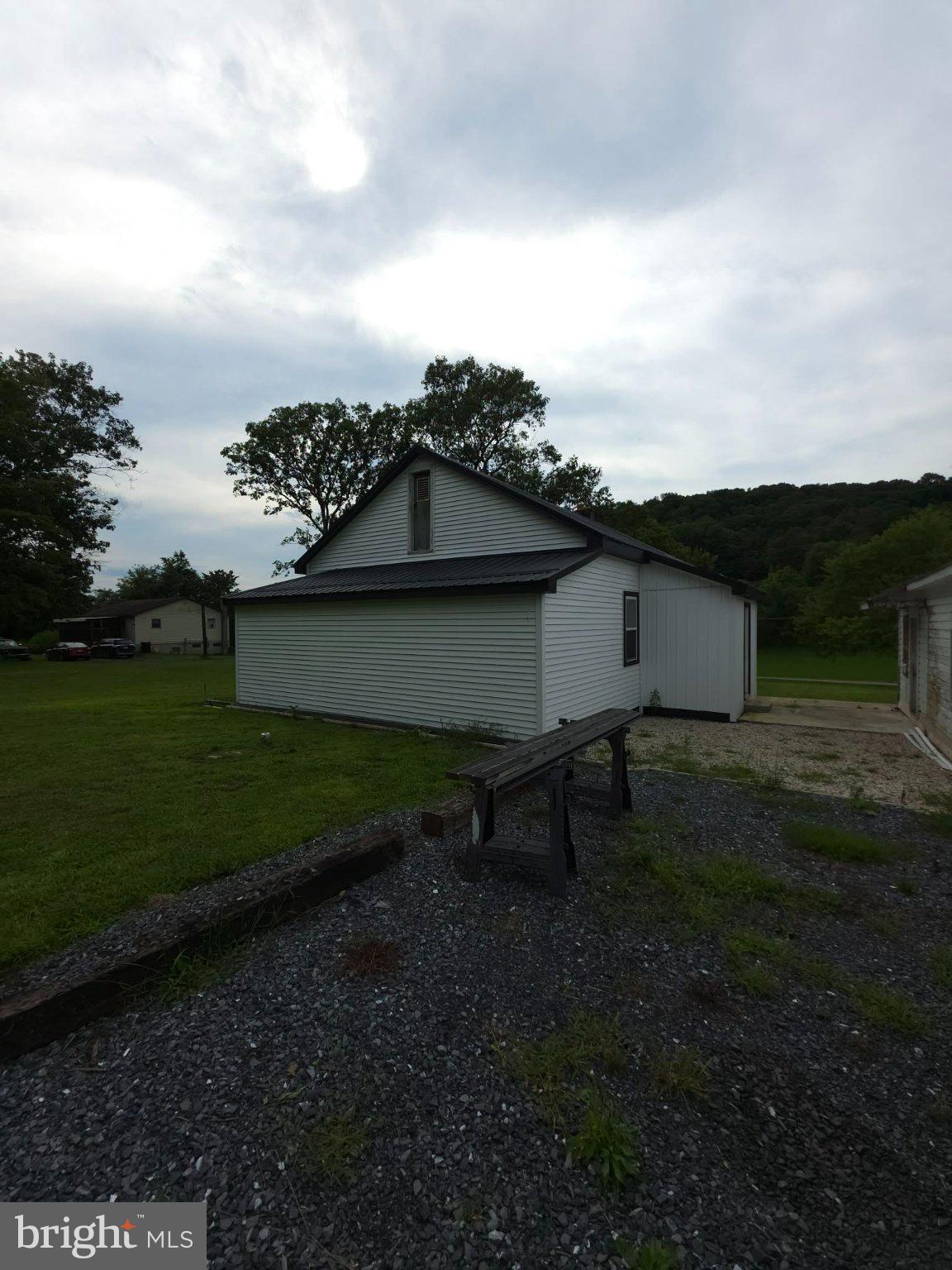 1703 FERGUSON VALLEY