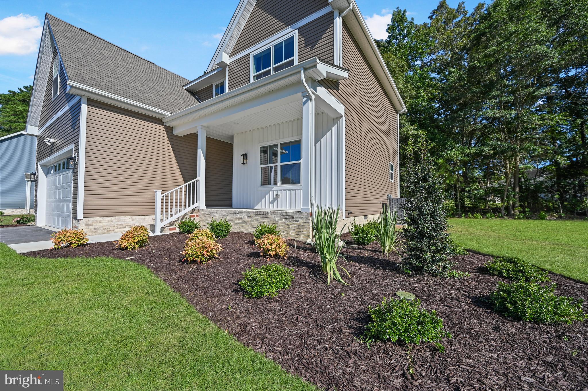126 HOLLY HILL COURT