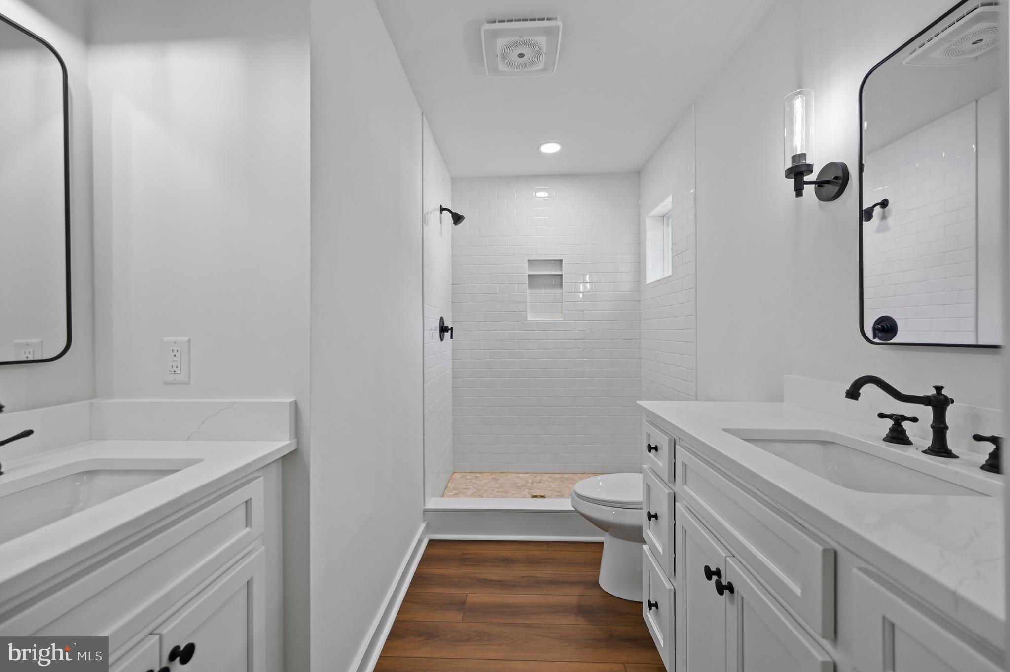 HOLLY HILL - Residential