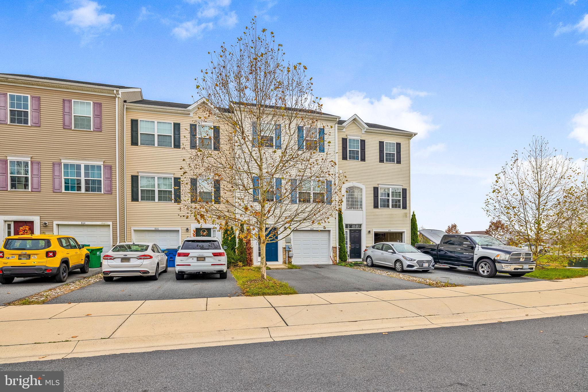 HYETTS CROSSING - Residential