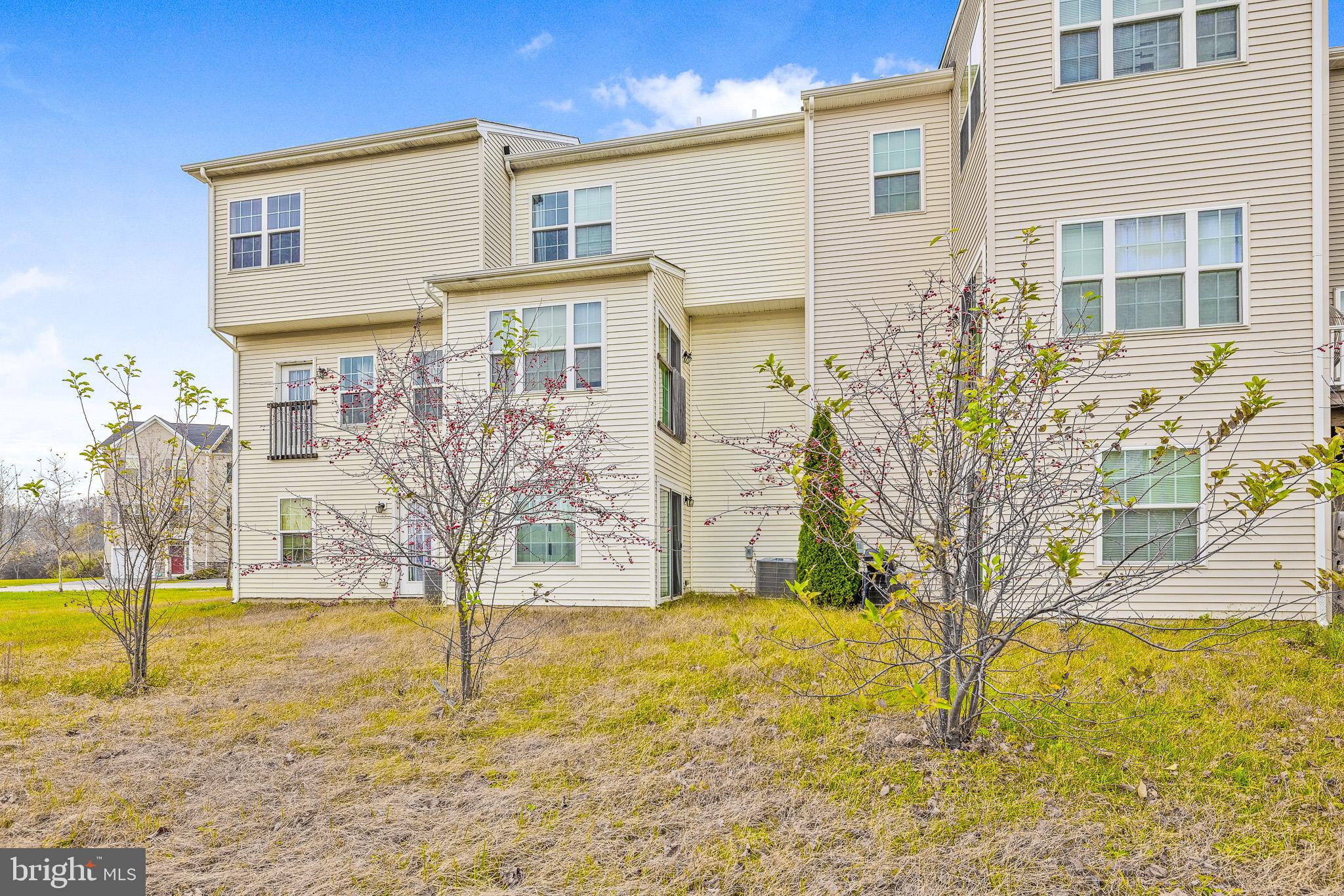 HYETTS CROSSING - Residential