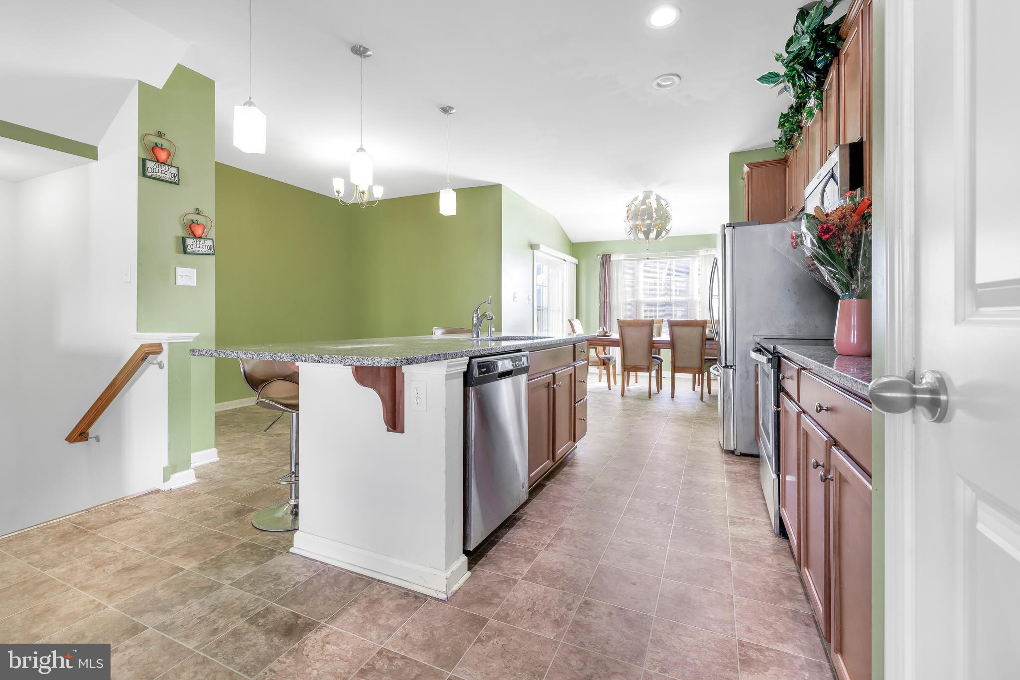 HYETTS CROSSING - Residential