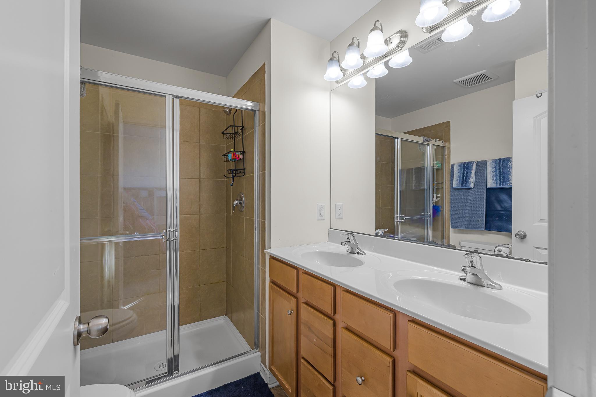 HYETTS CROSSING - Residential