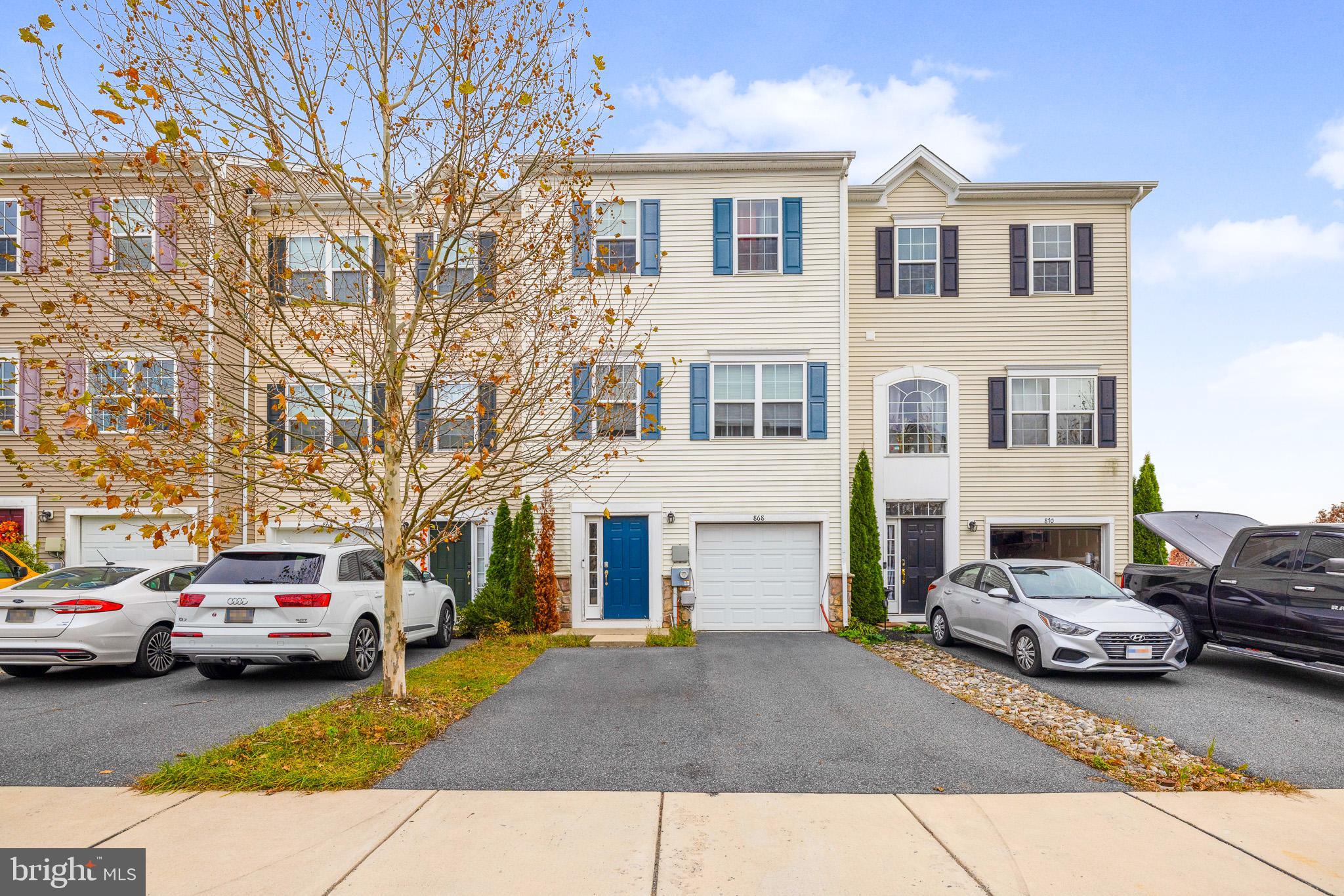 HYETTS CROSSING - Residential