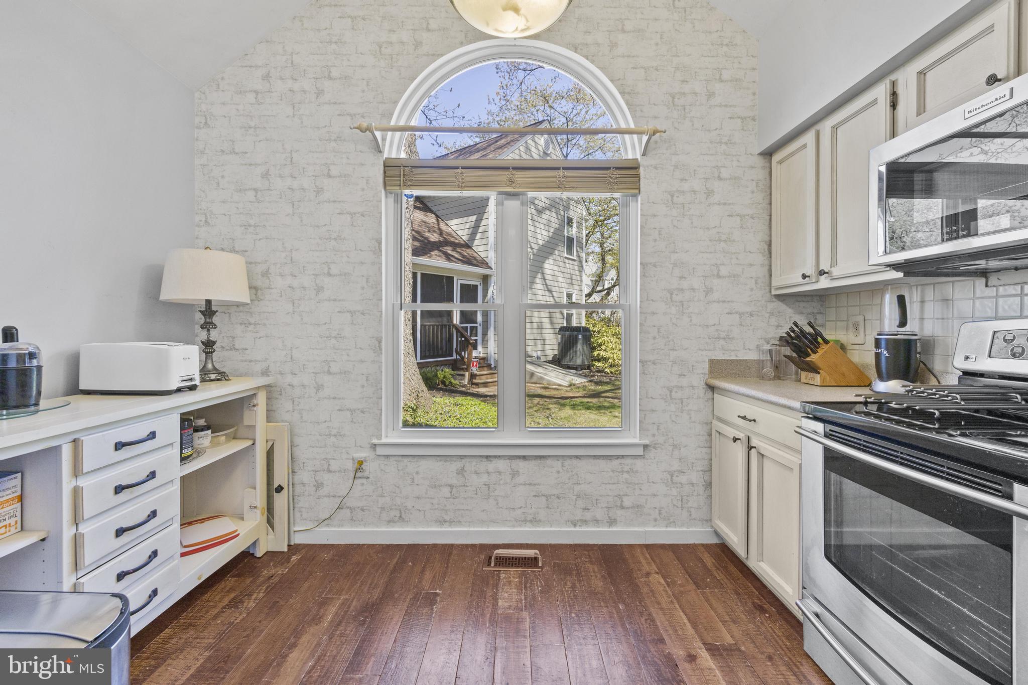 SOUTHWOODS - Residential