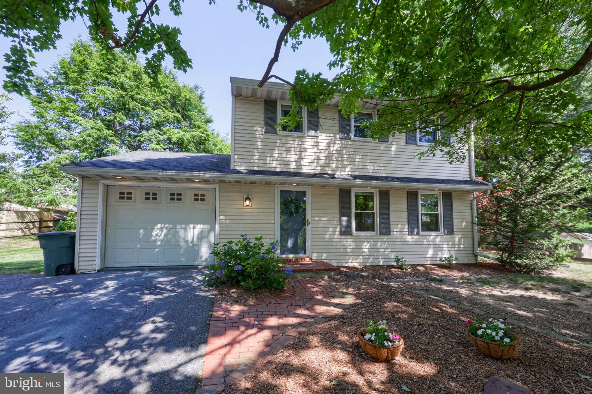 1226 W LEXINGTON ROAD