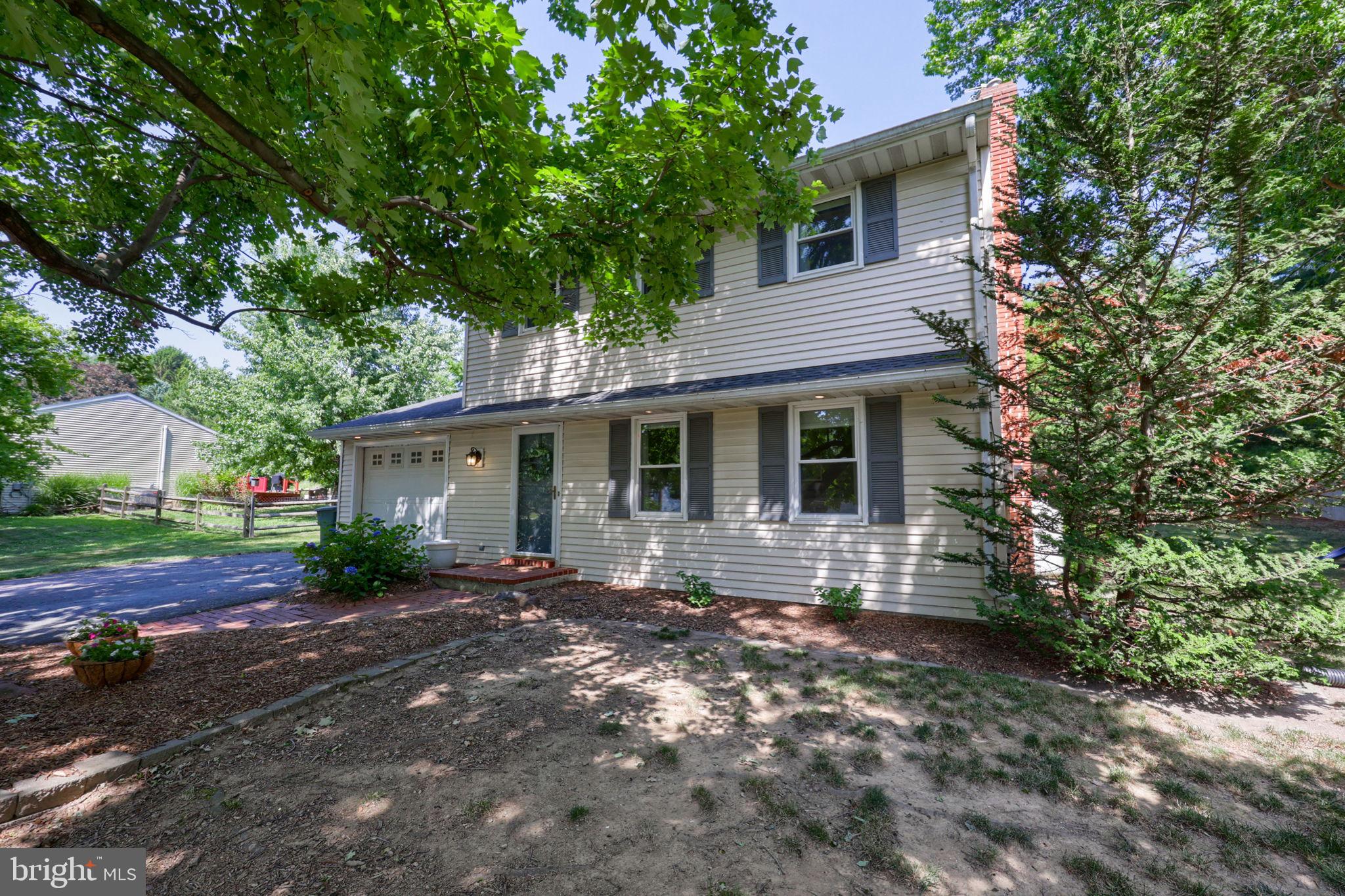 1226 W LEXINGTON ROAD