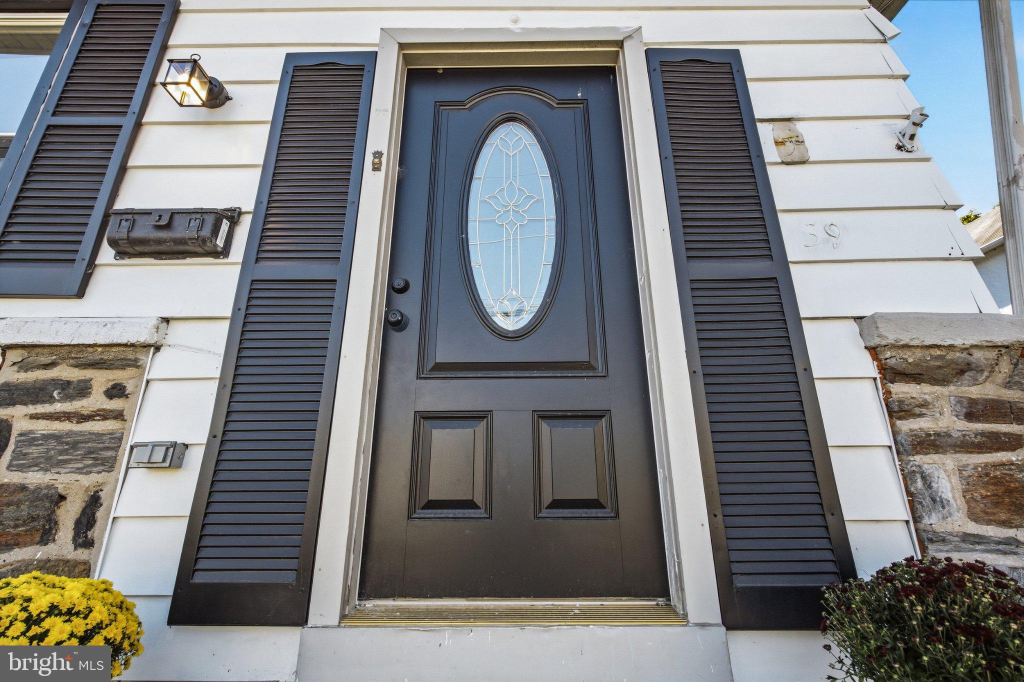 39 CLOVERDALE AVENUE