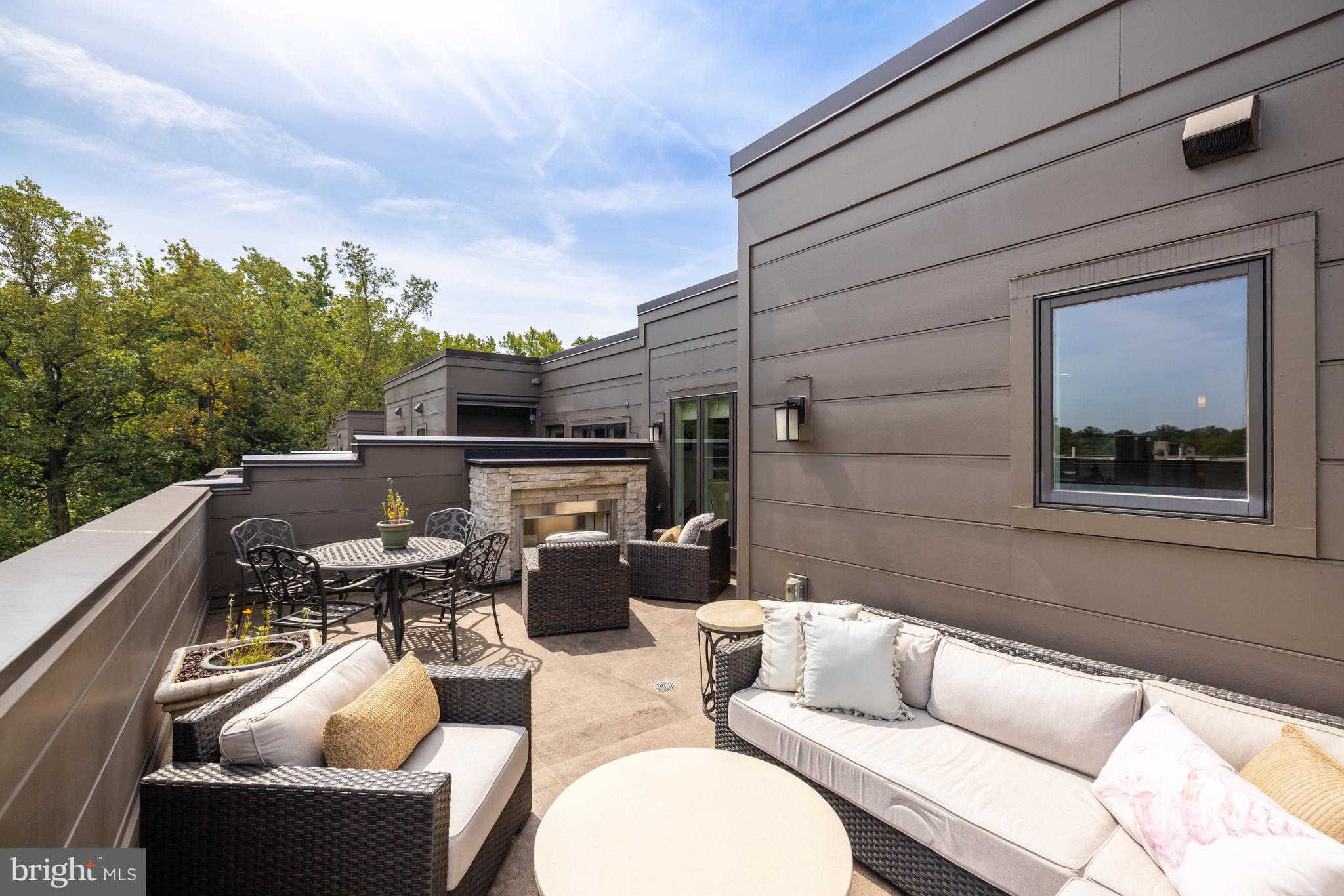 CHEVY CHASE - Residential