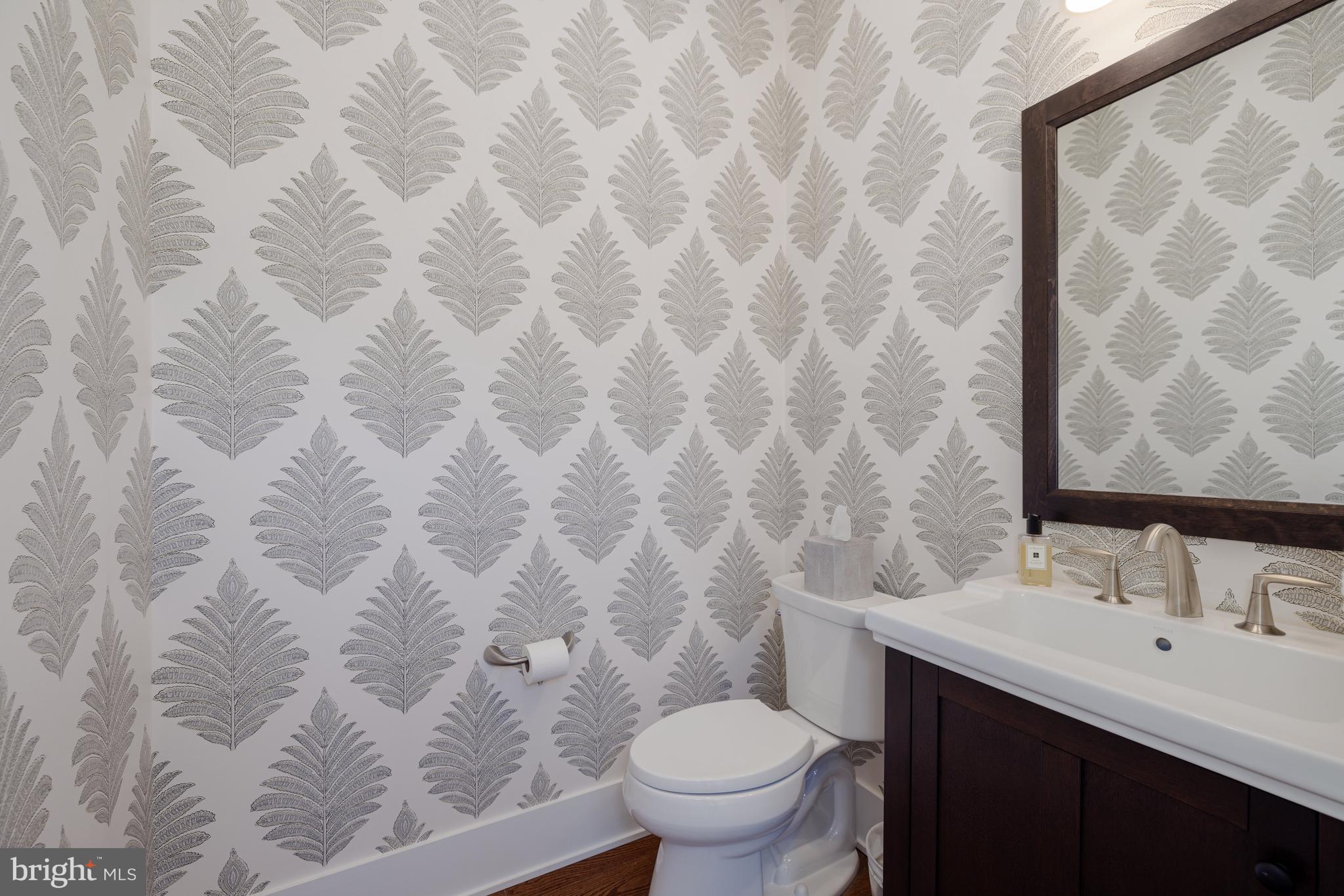 CHEVY CHASE - Residential