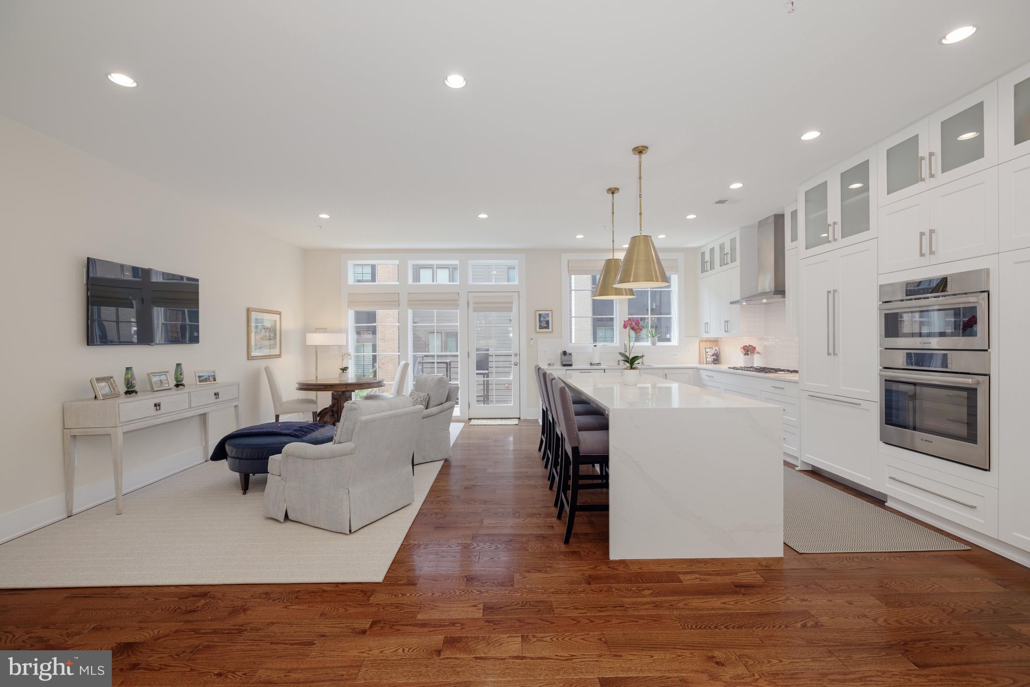 CHEVY CHASE - Residential