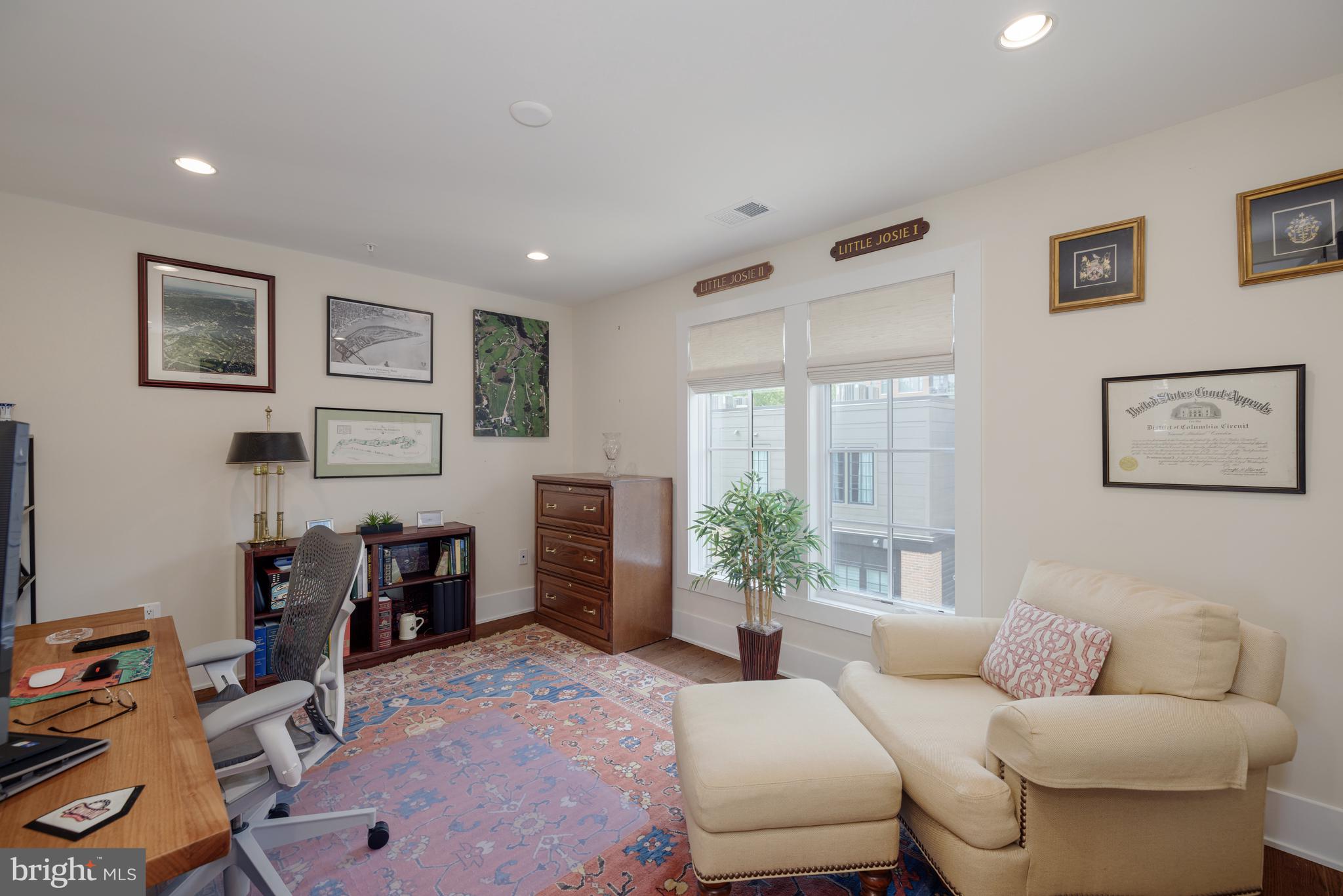 CHEVY CHASE - Residential