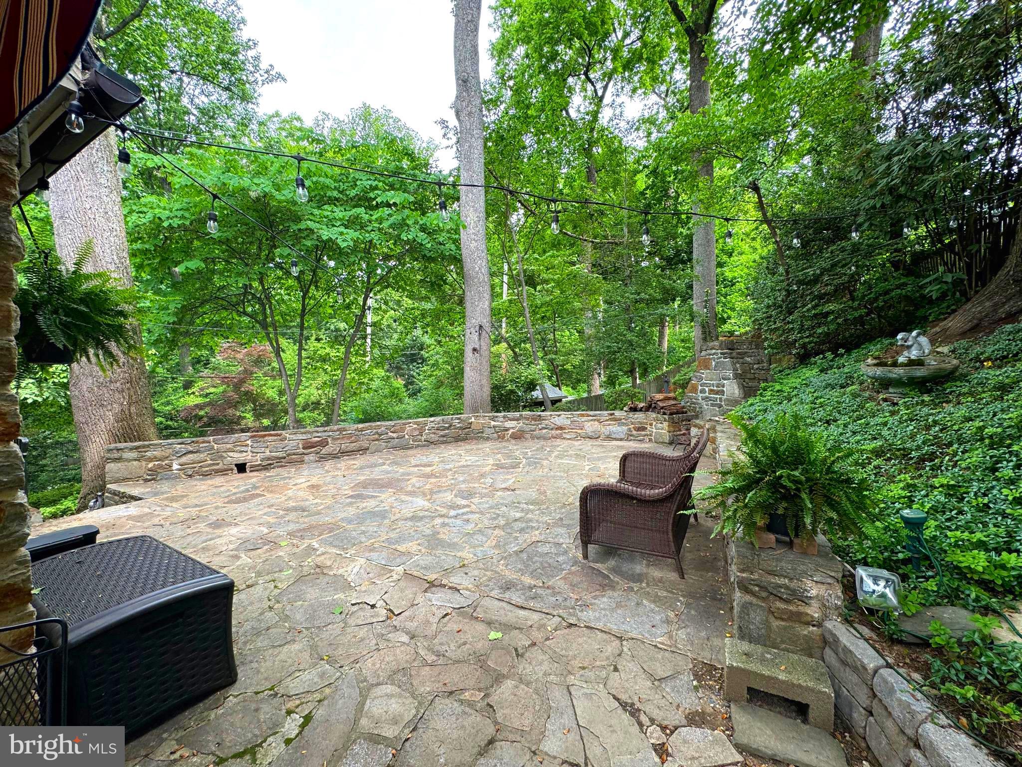 302 DIXIE DRIVE