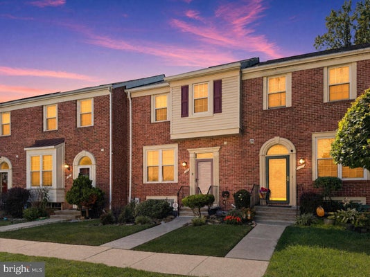 10 MACCONNACHY SQ, GWYNN OAK, MD 21207 - Image bf5c4c1b2df55d850fa2bec92a7d07f7/1368811427